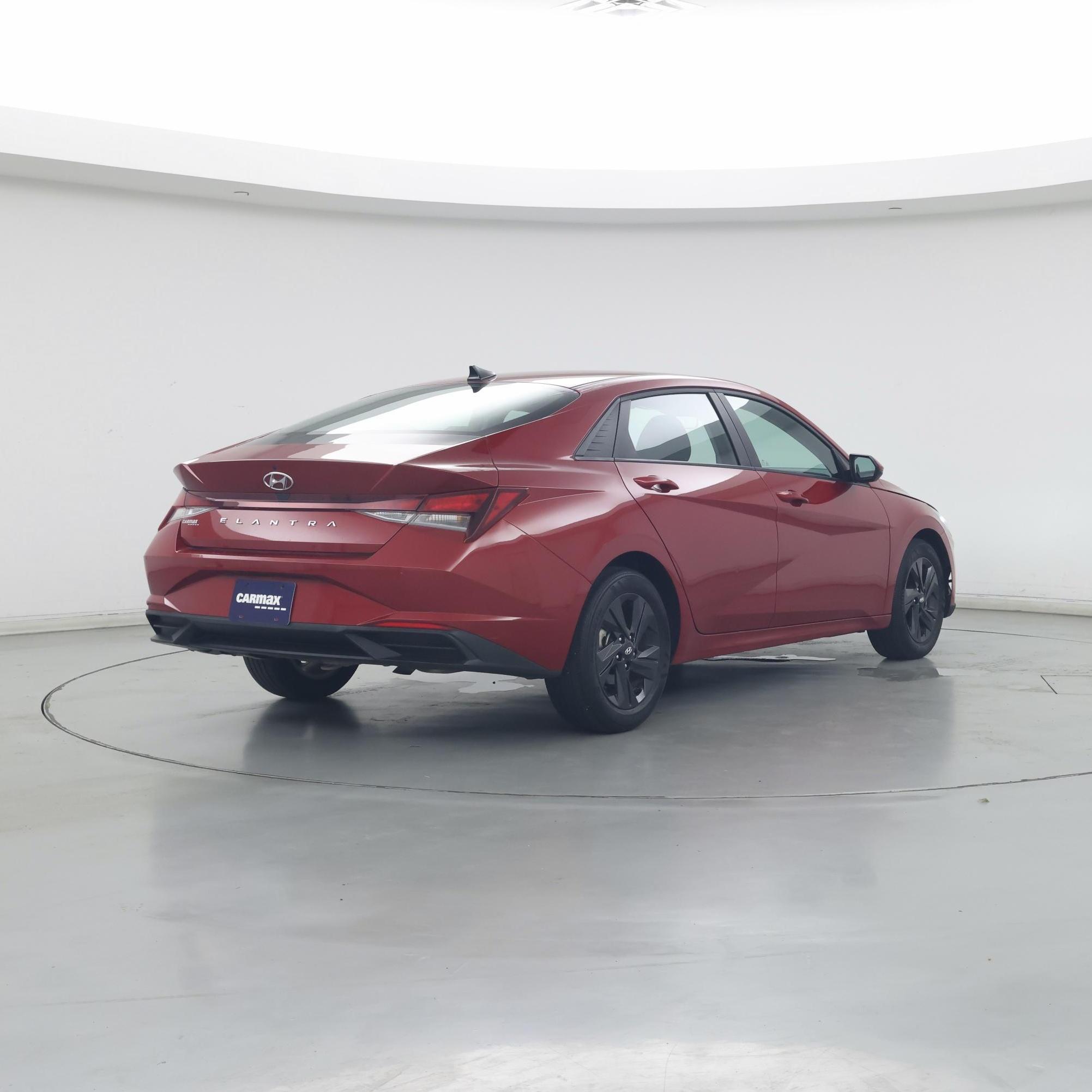 Thumbnail: 2022 Hyundai Elantra - 8