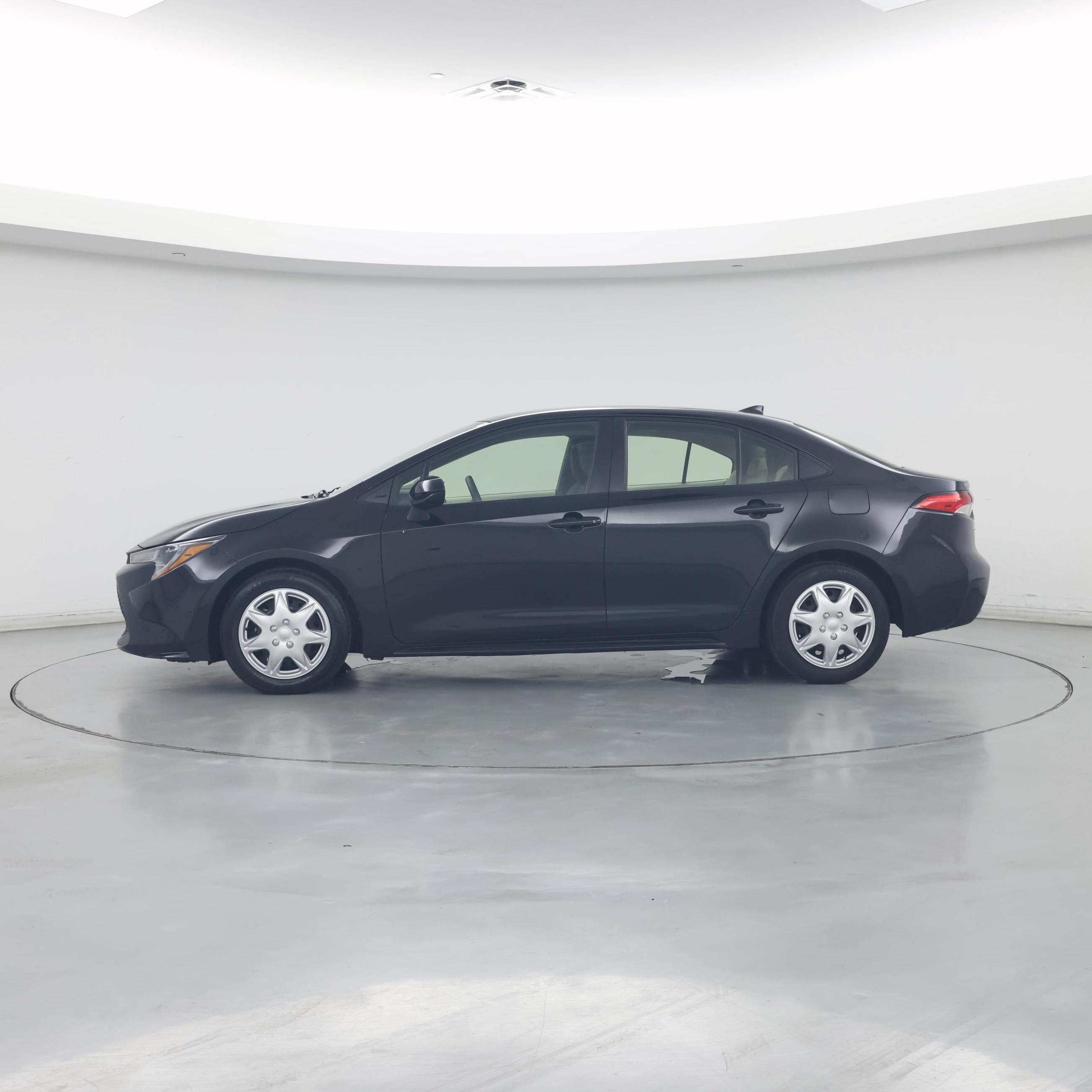 Thumbnail: 2021 Toyota Corolla - 3