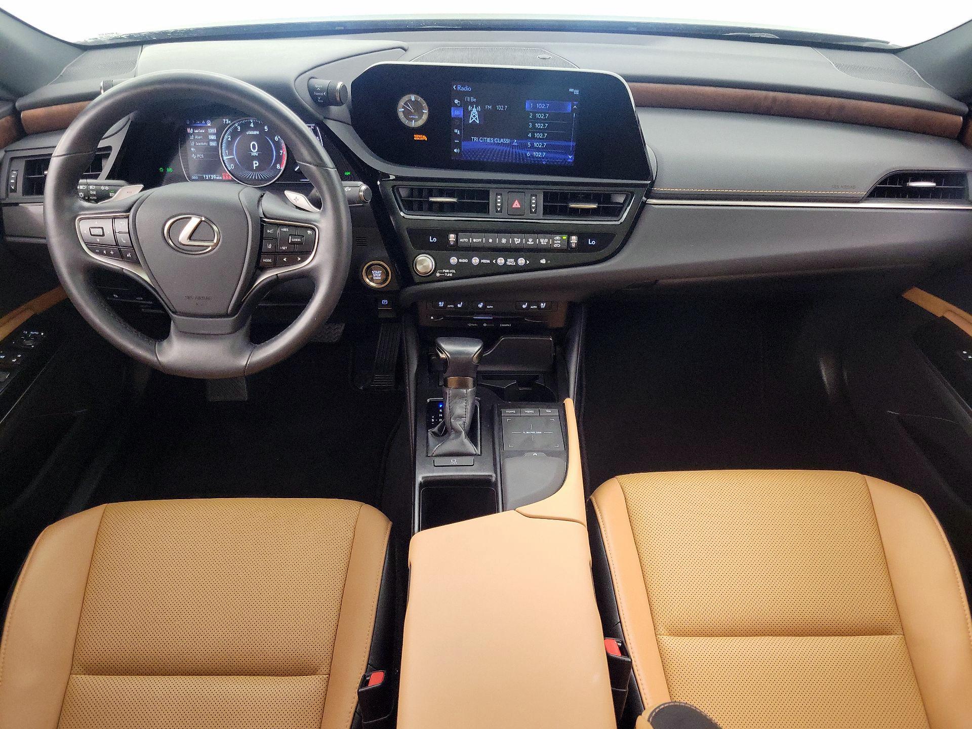Thumbnail: 2022 Lexus ES - 9