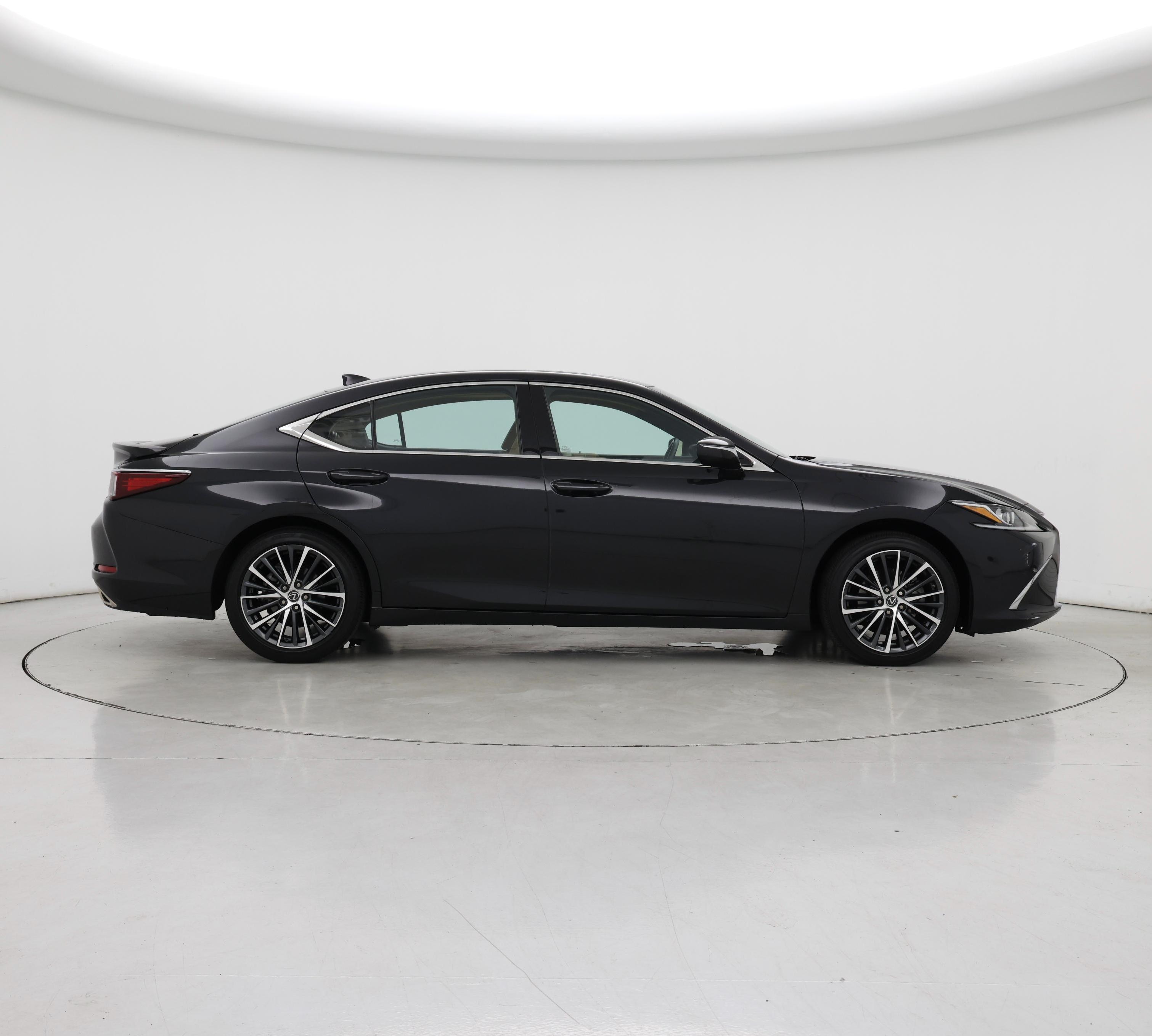 Thumbnail: 2022 Lexus ES - 7