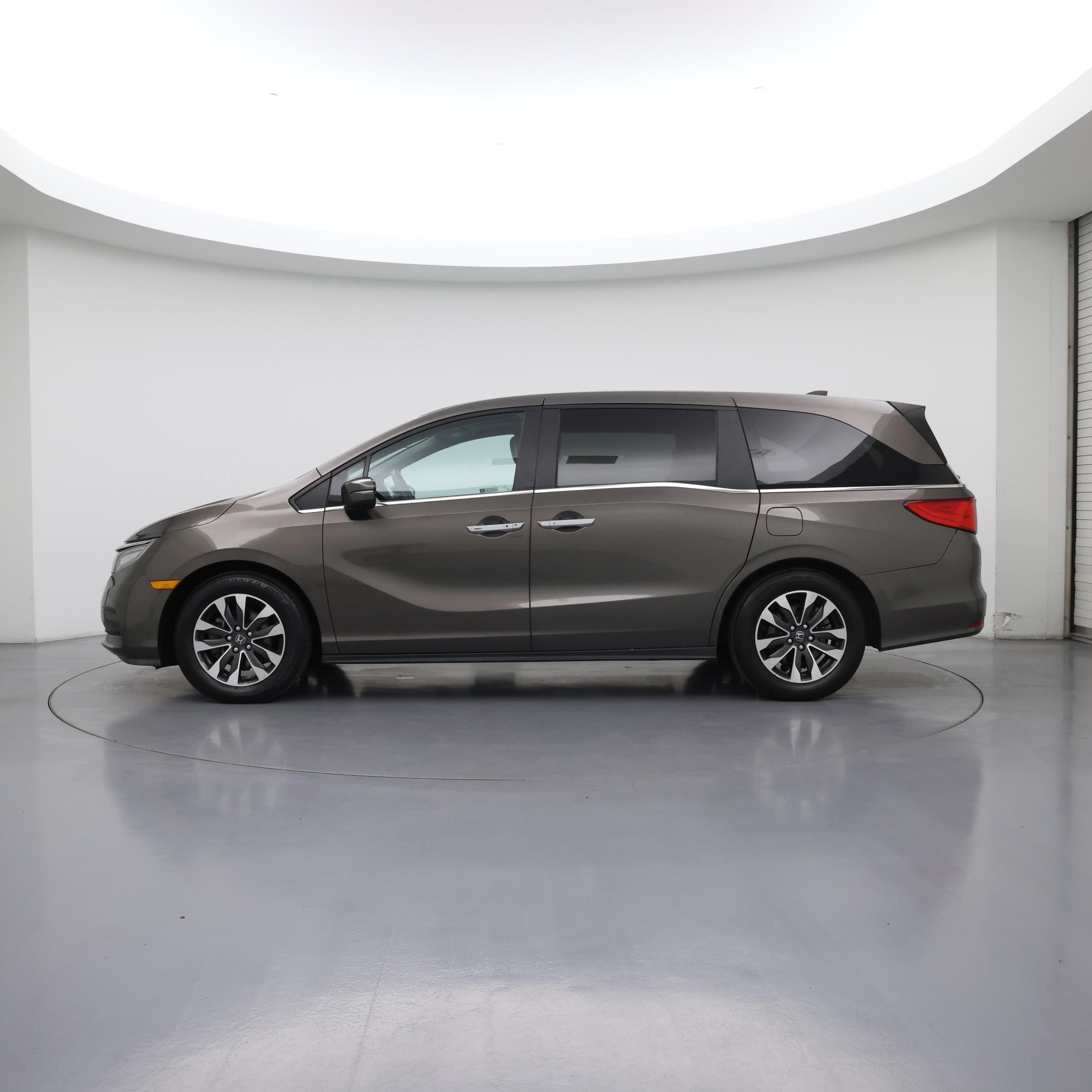 Thumbnail: 2022 Honda Odyssey - 3