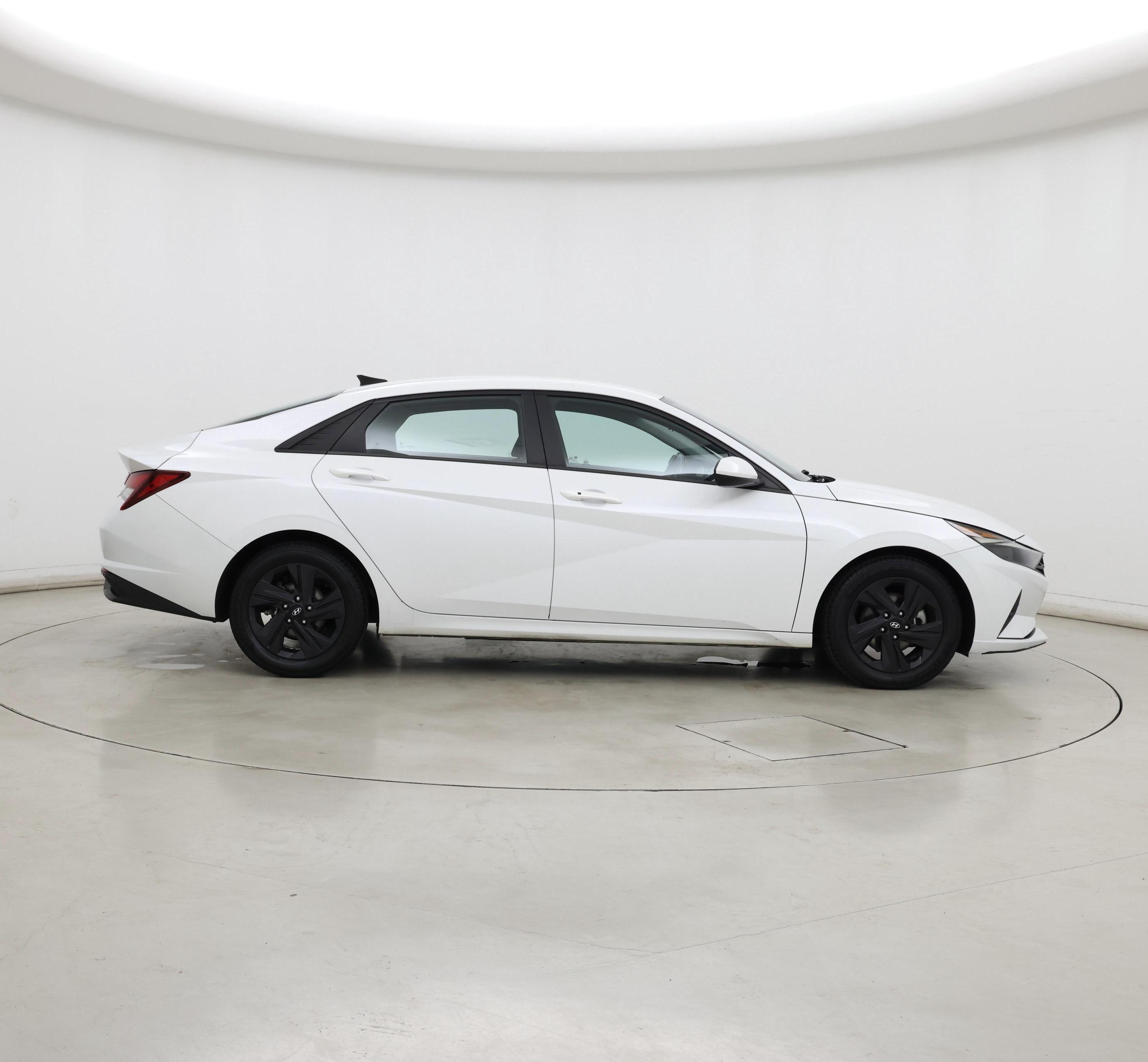 Thumbnail: 2022 Hyundai Elantra - 7