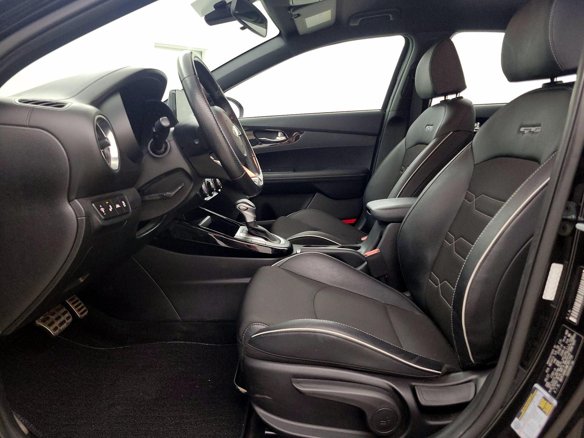 Thumbnail: 2021 Kia Forte - 11