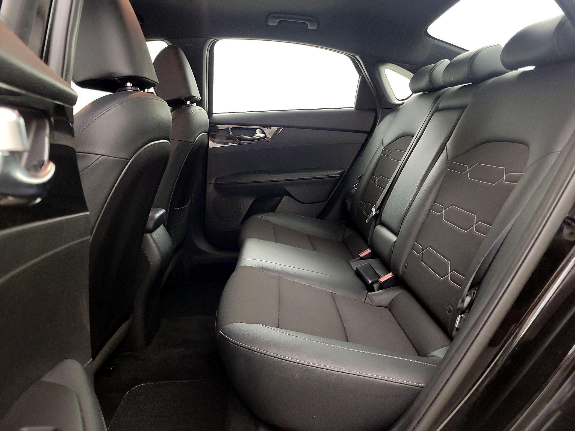Thumbnail: 2021 Kia Forte - 19