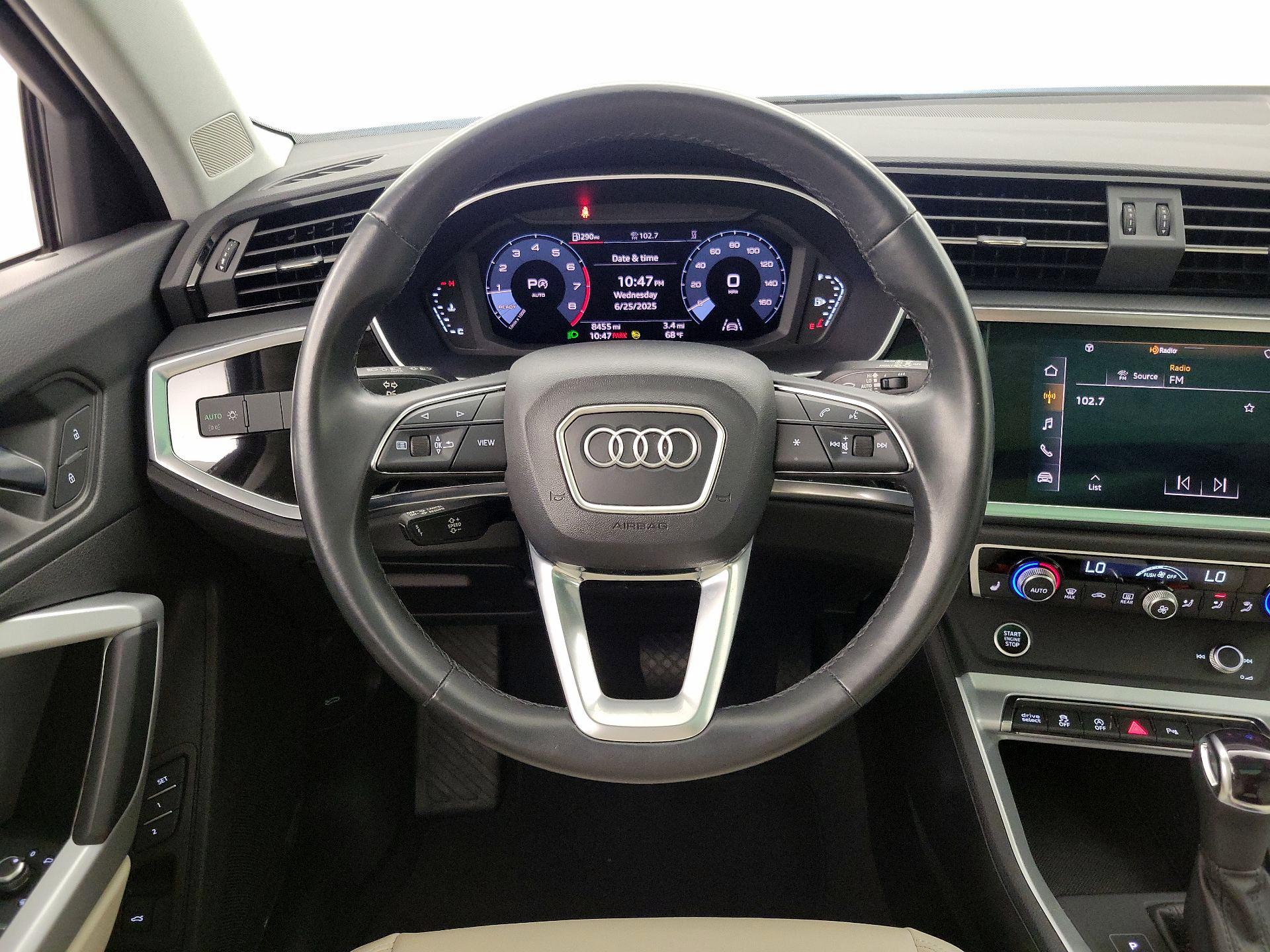 Thumbnail: 2022 Audi Q3 - 10