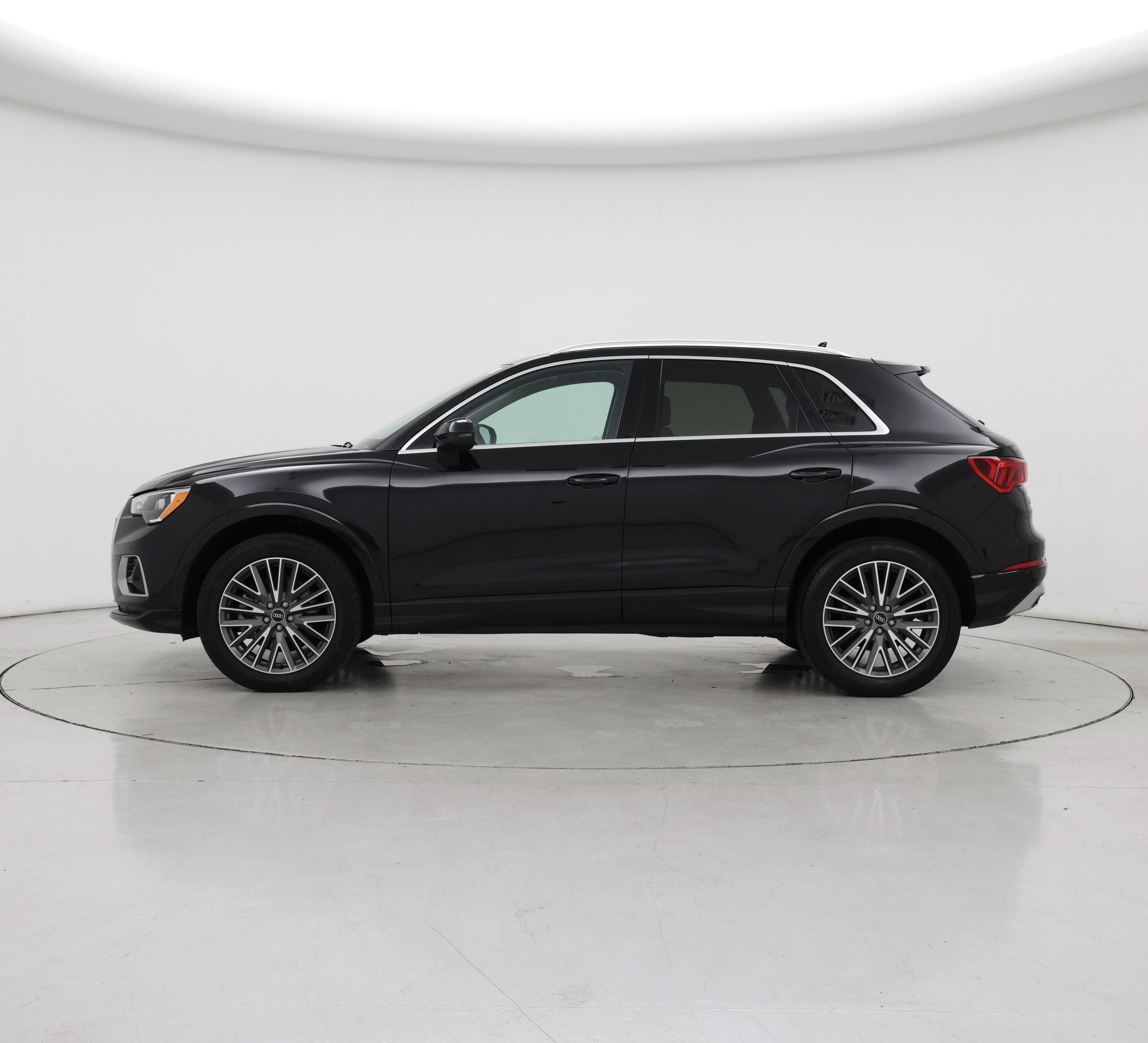 Thumbnail: 2022 Audi Q3 - 3