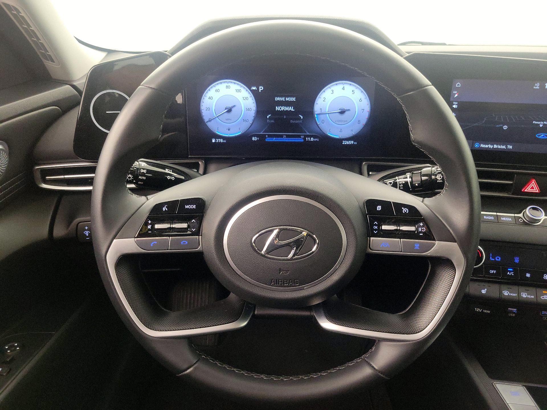 Thumbnail: 2023 Hyundai Elantra - 10