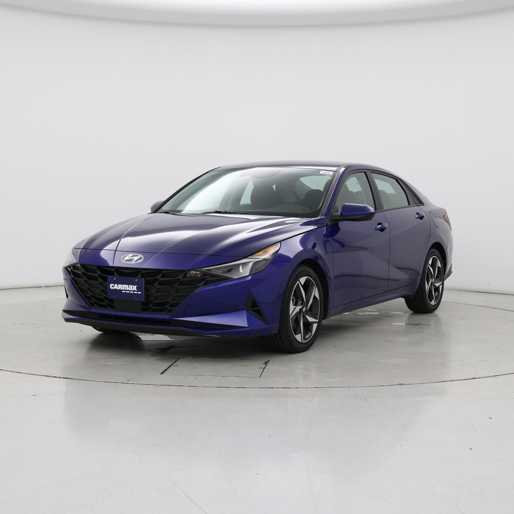Thumbnail: 2023 Hyundai Elantra - 4
