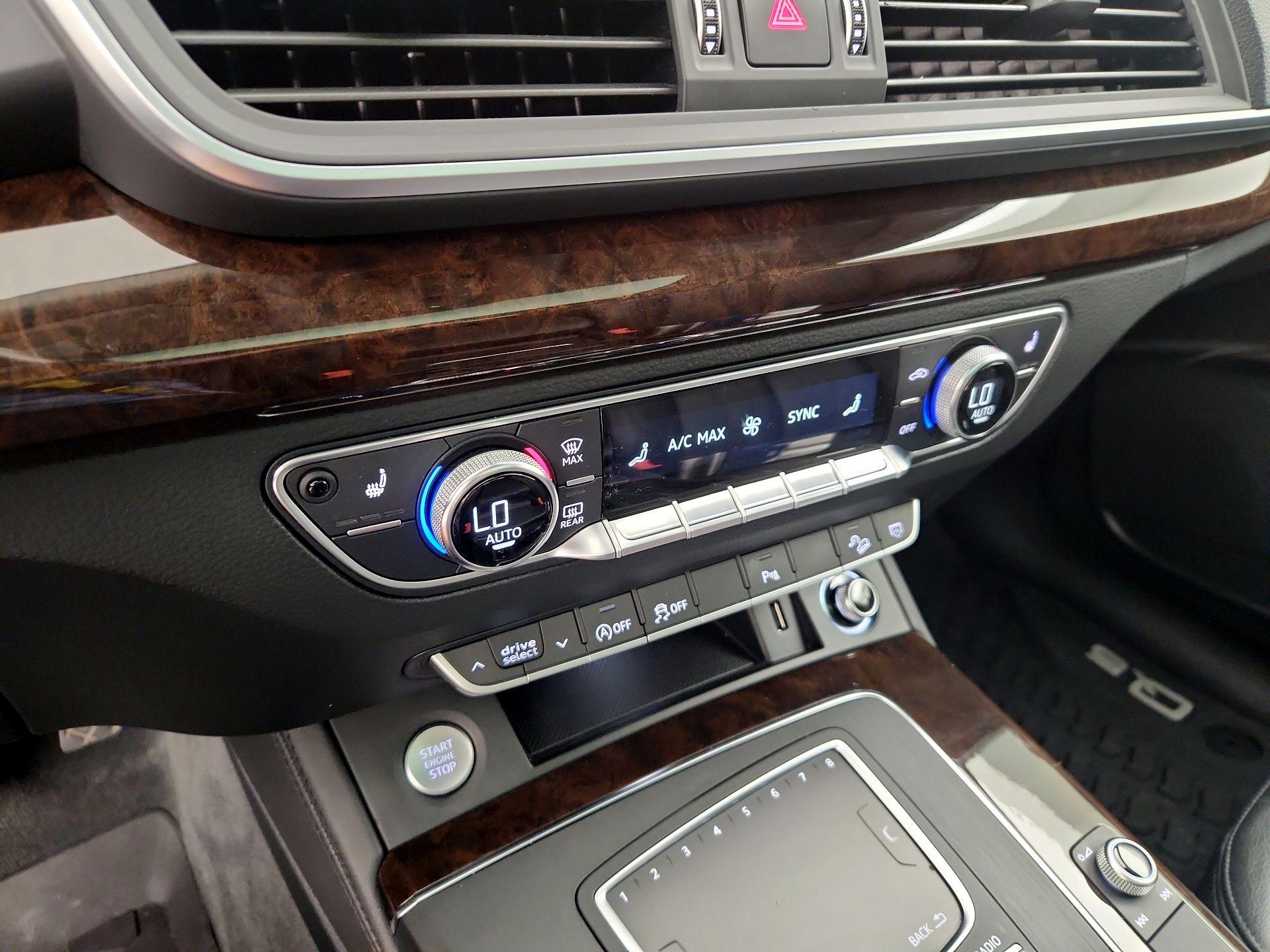 Thumbnail: 2020 Audi Q5 - 17