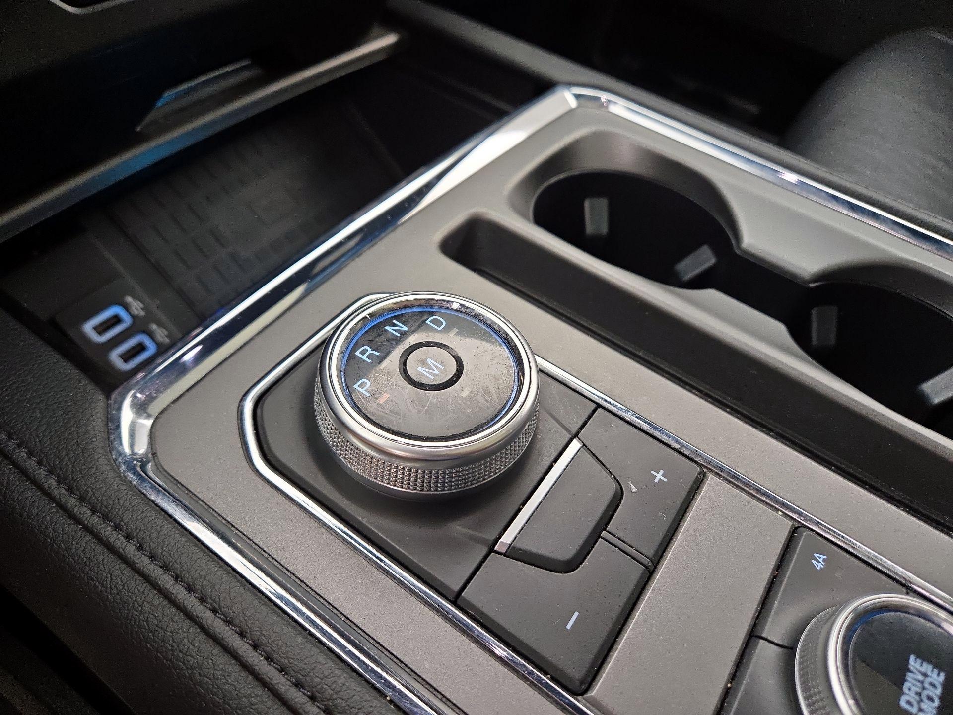 Thumbnail: 2019 Ford Expedition - 18