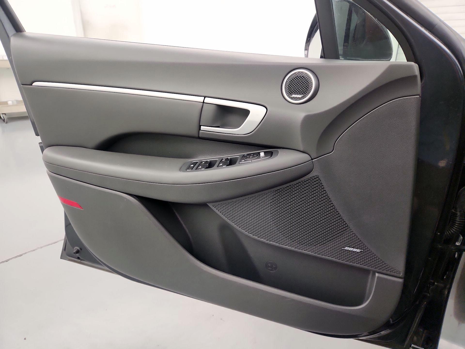 Thumbnail: 2022 Hyundai Sonata - 12