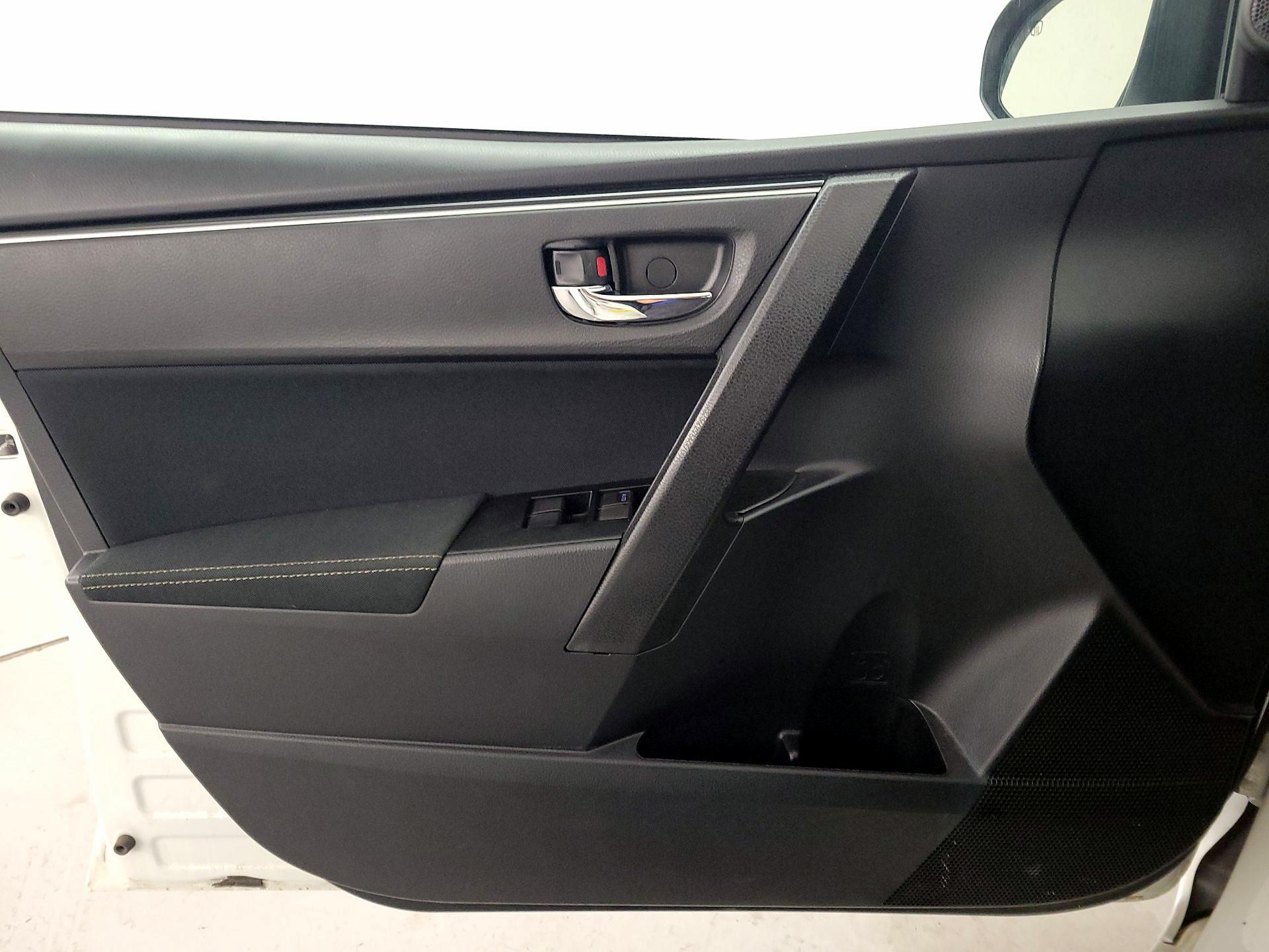 Thumbnail: 2019 Toyota Corolla - 12
