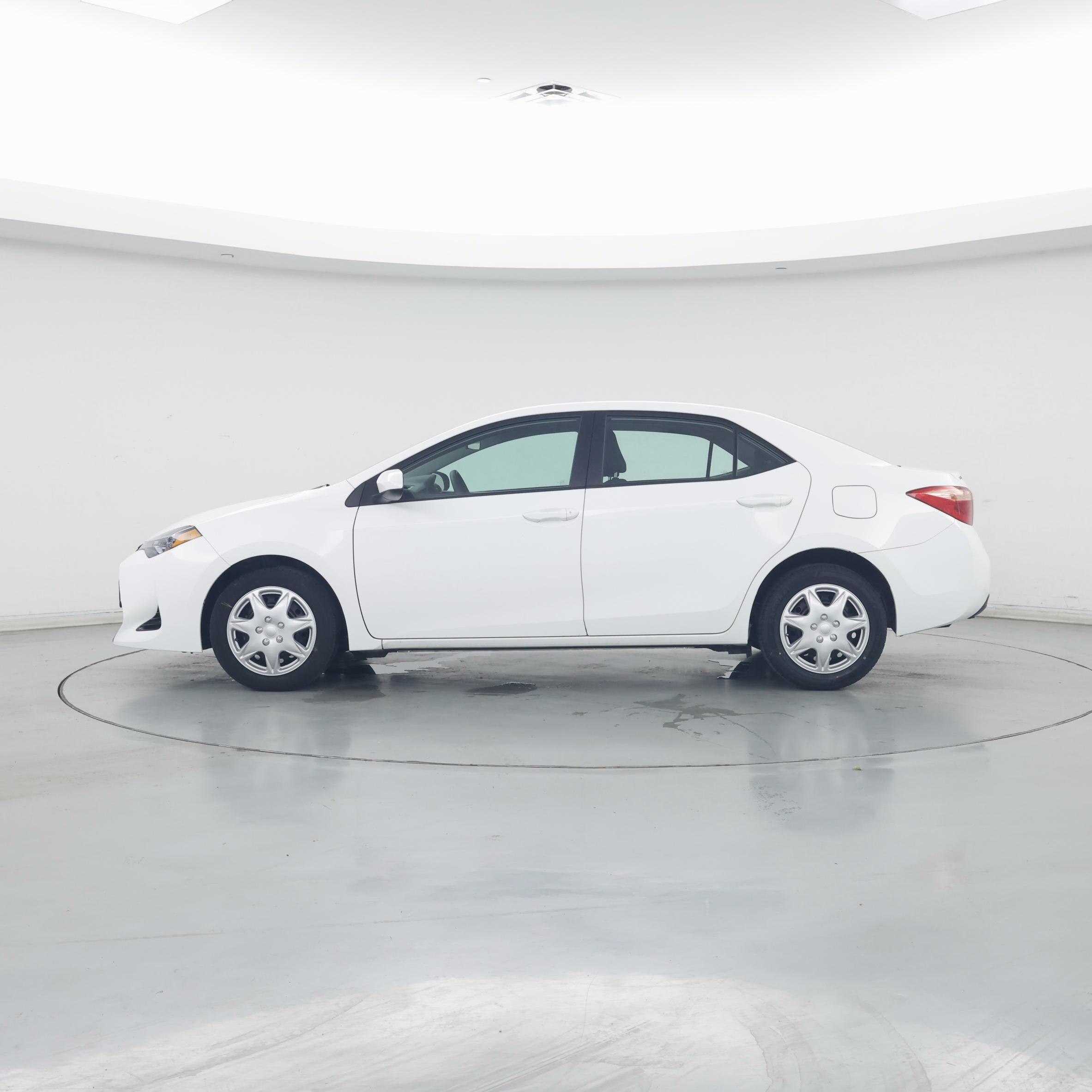 Thumbnail: 2019 Toyota Corolla - 3