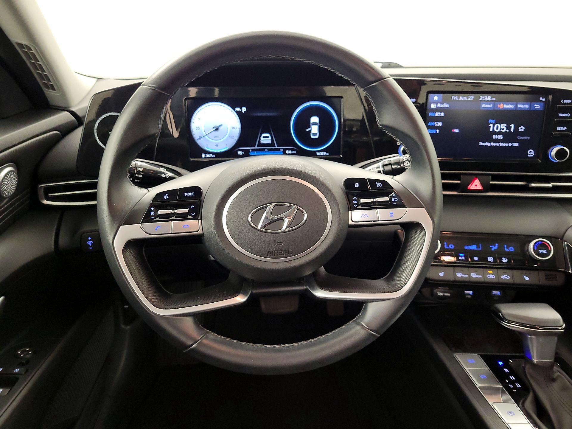 Thumbnail: 2022 Hyundai Elantra - 10