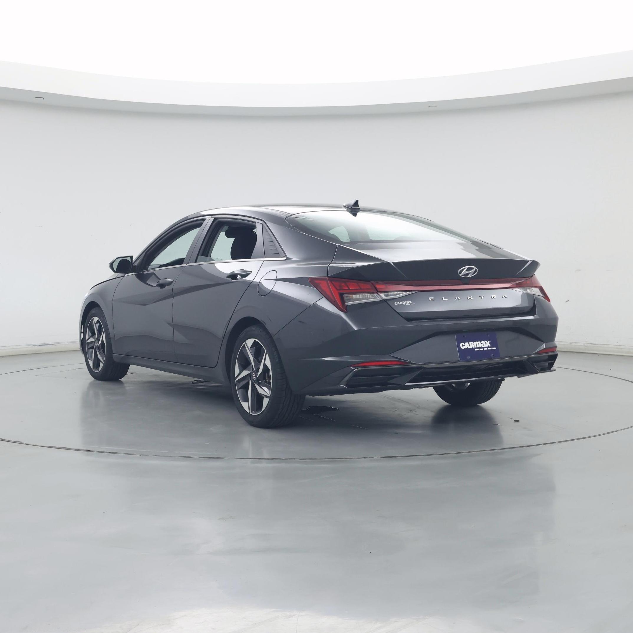 Thumbnail: 2022 Hyundai Elantra - 2