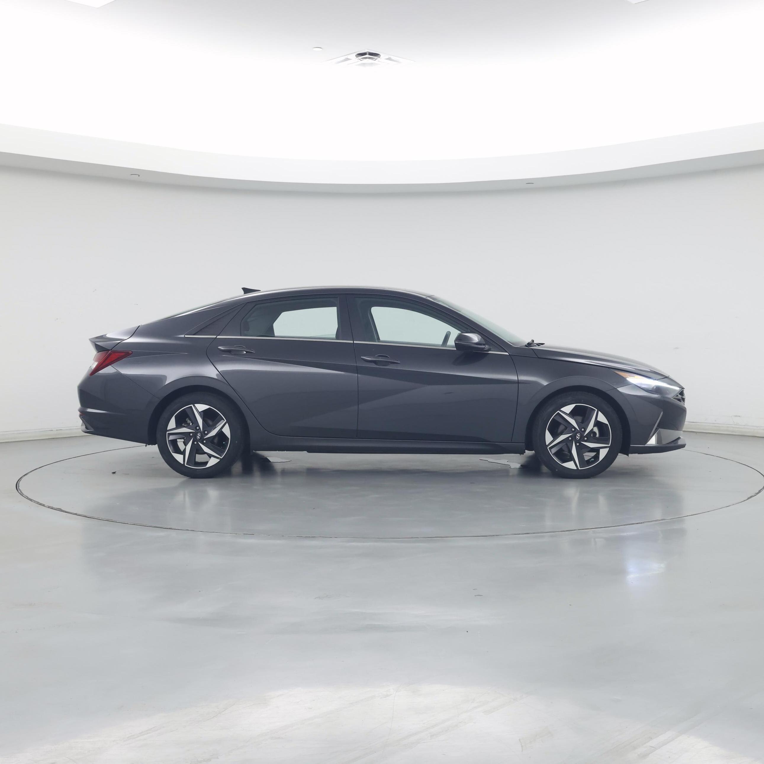 Thumbnail: 2022 Hyundai Elantra - 7