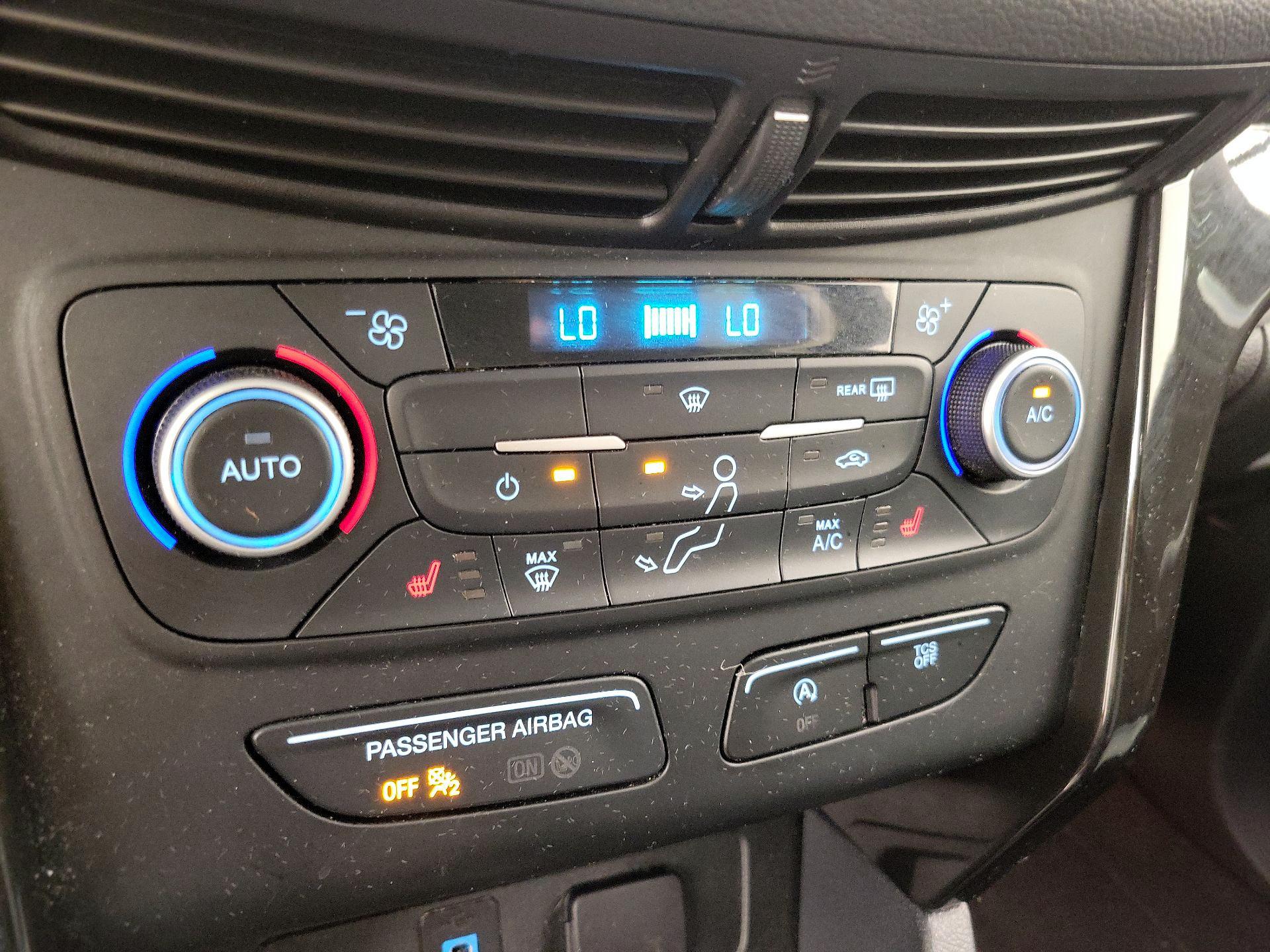 Thumbnail: 2019 Ford Escape - 16