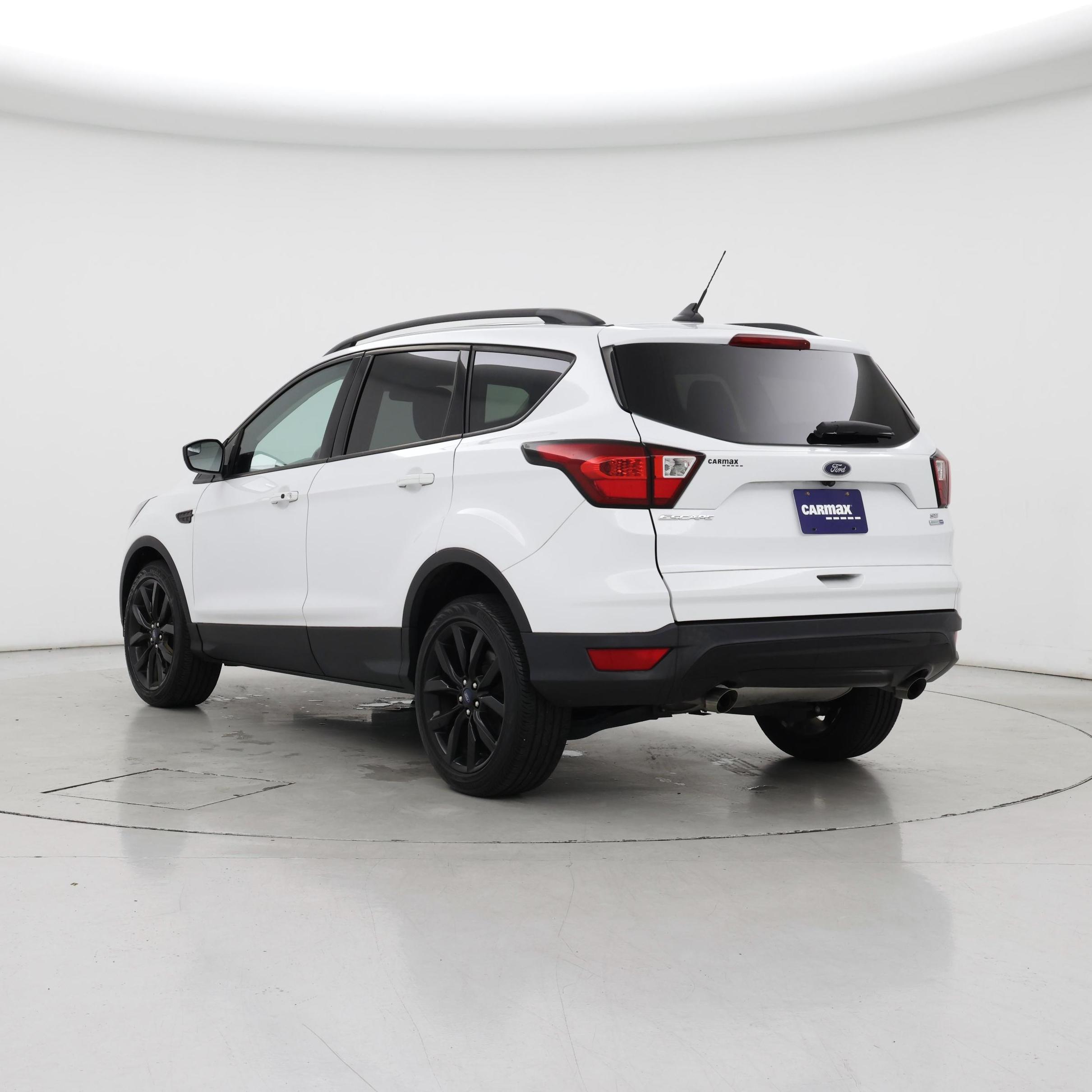 Thumbnail: 2019 Ford Escape - 2