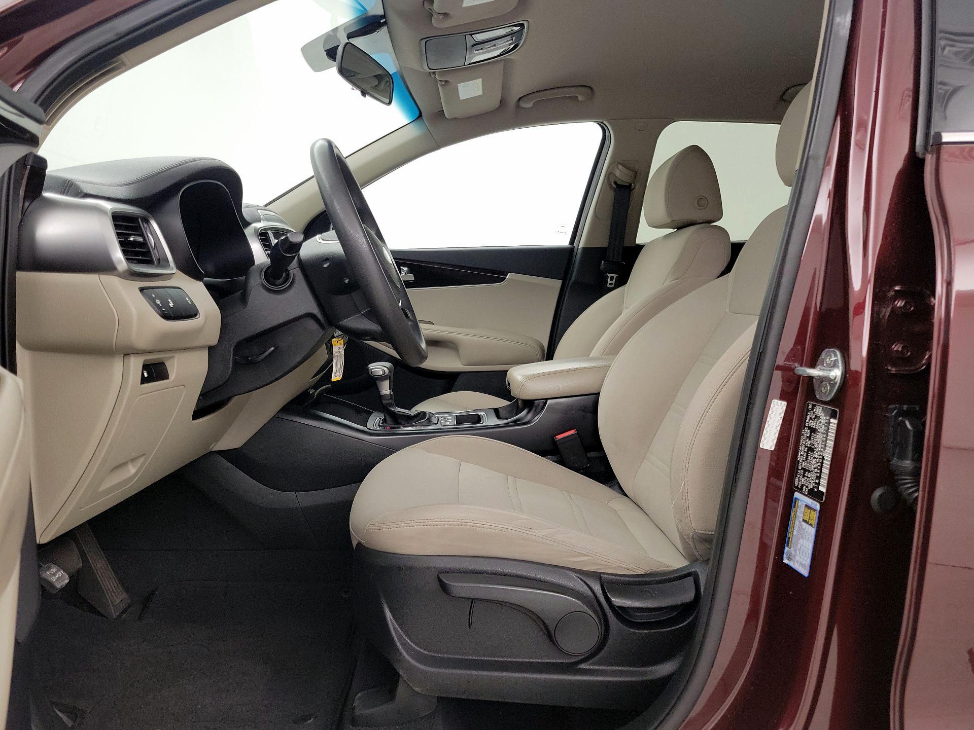 Thumbnail: 2020 Kia Sorento - 11