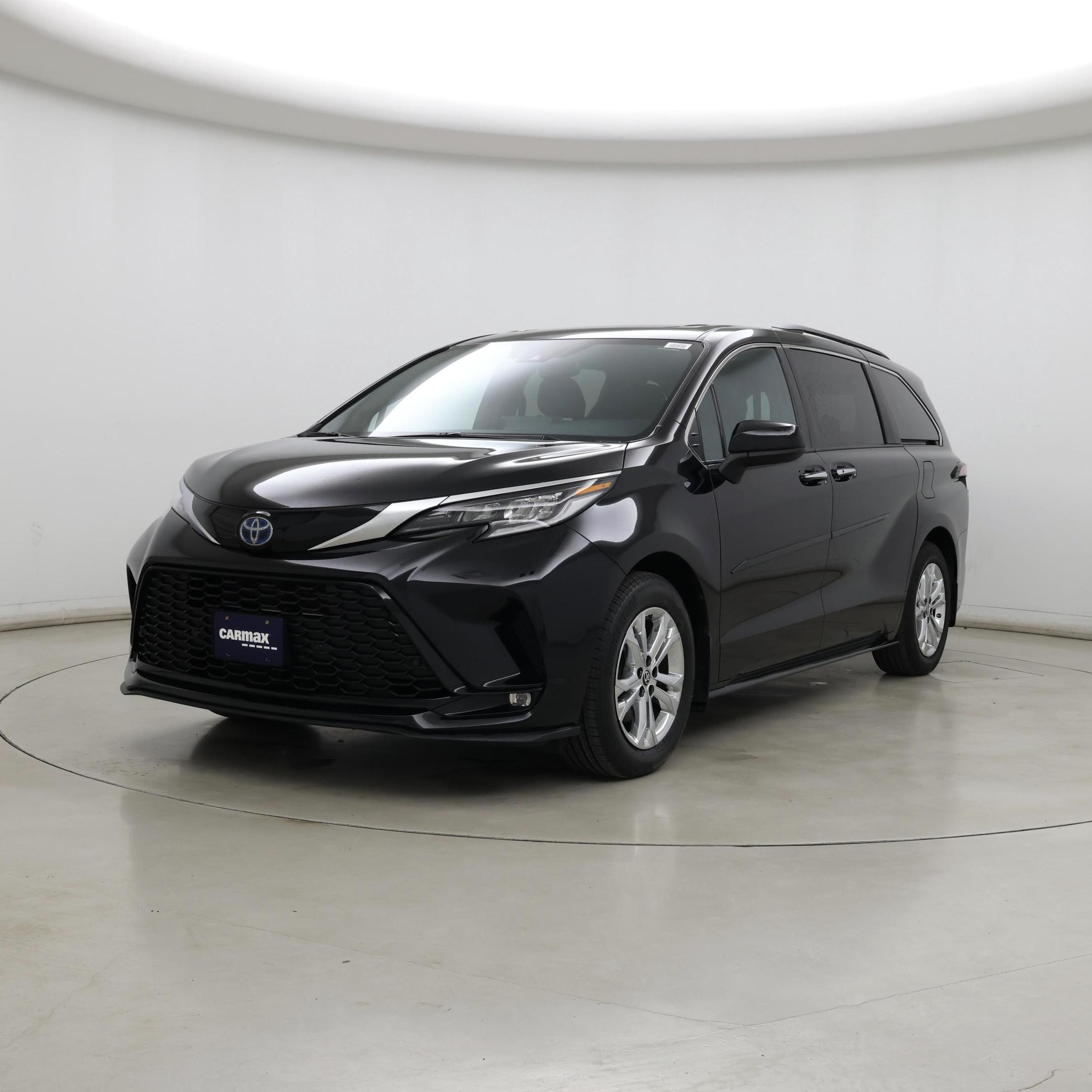 Thumbnail: 2022 Toyota Sienna - 4