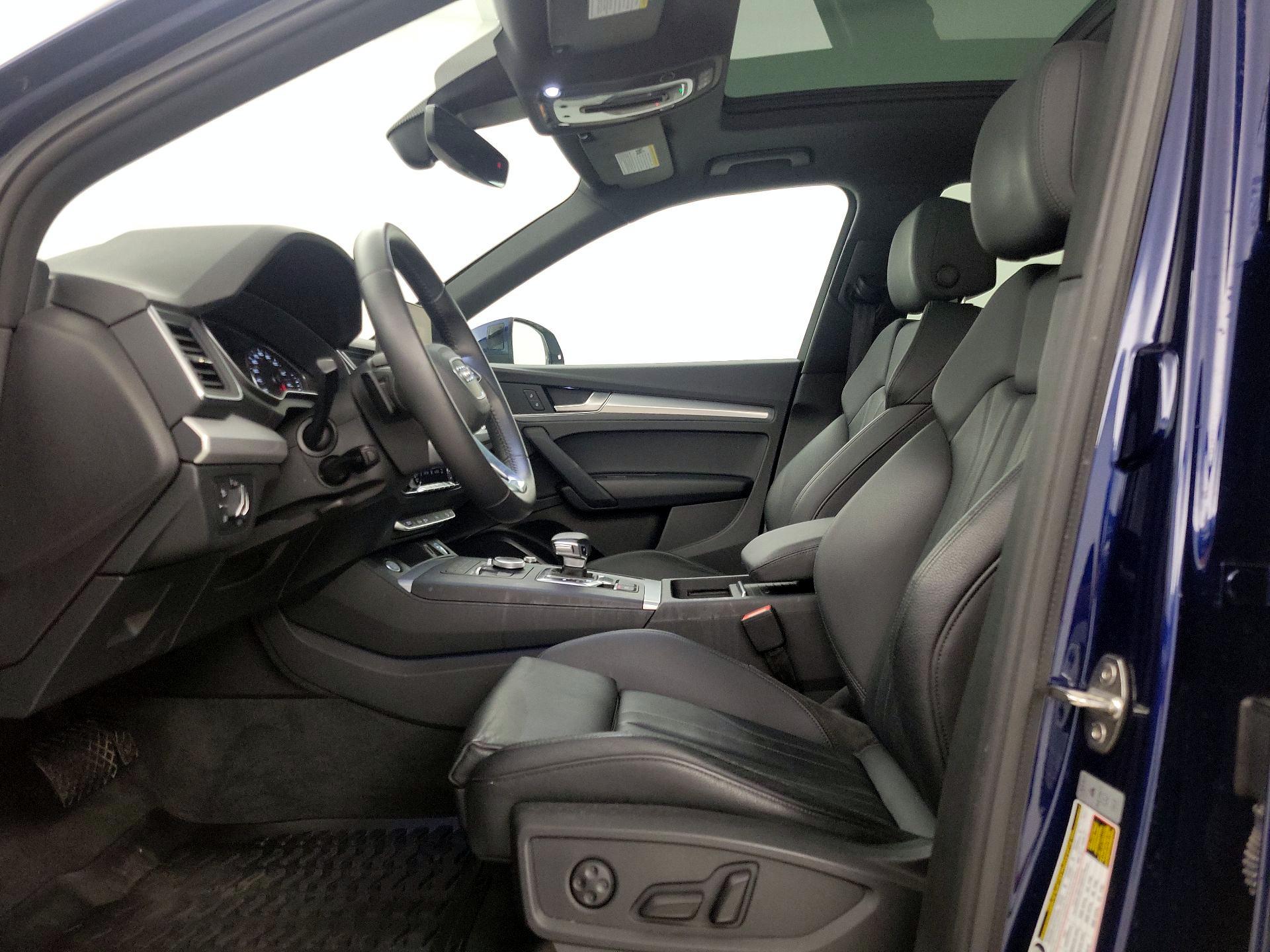 Thumbnail: 2020 Audi Q5 - 11
