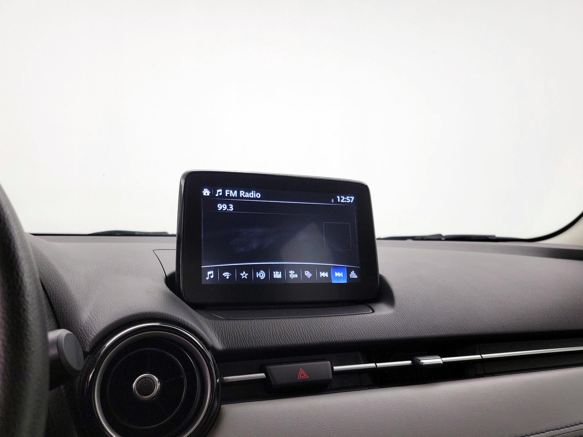Thumbnail: 2019 Toyota Yaris - 15