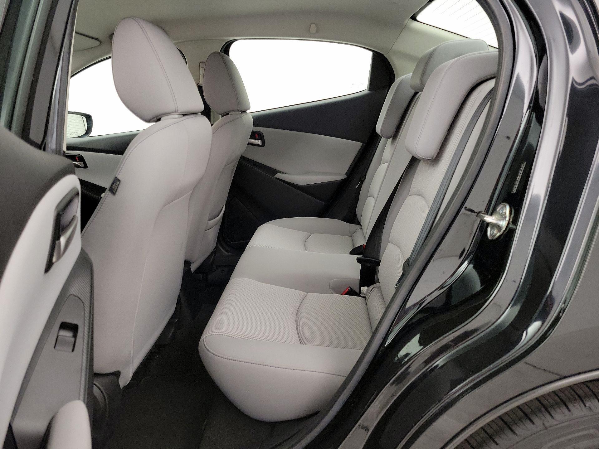 Thumbnail: 2019 Toyota Yaris - 19