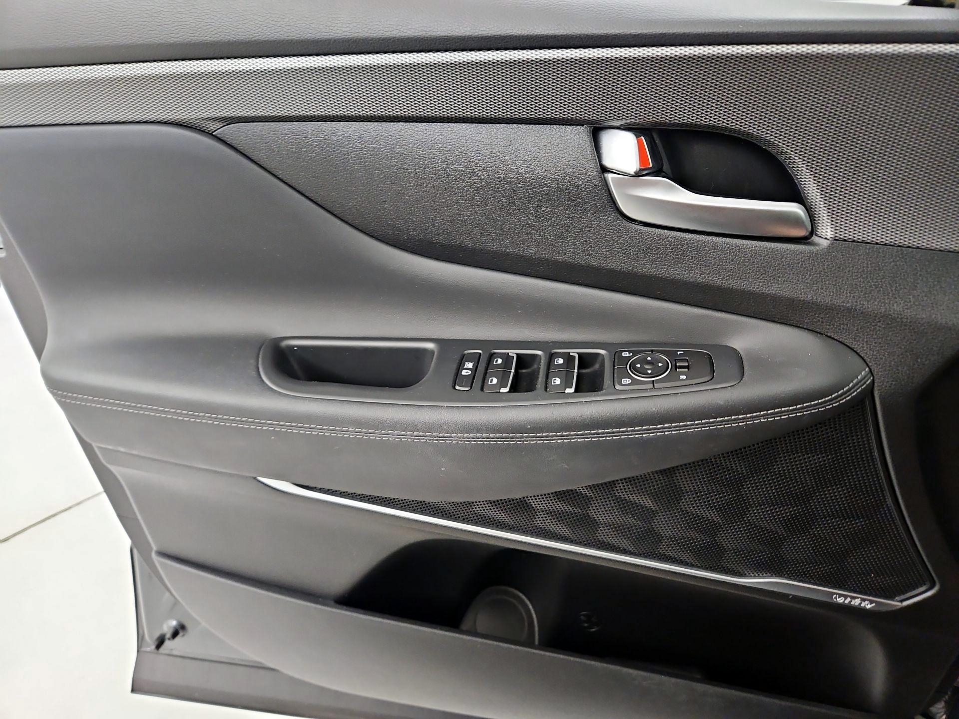 Thumbnail: 2020 Hyundai Santa Fe - 12