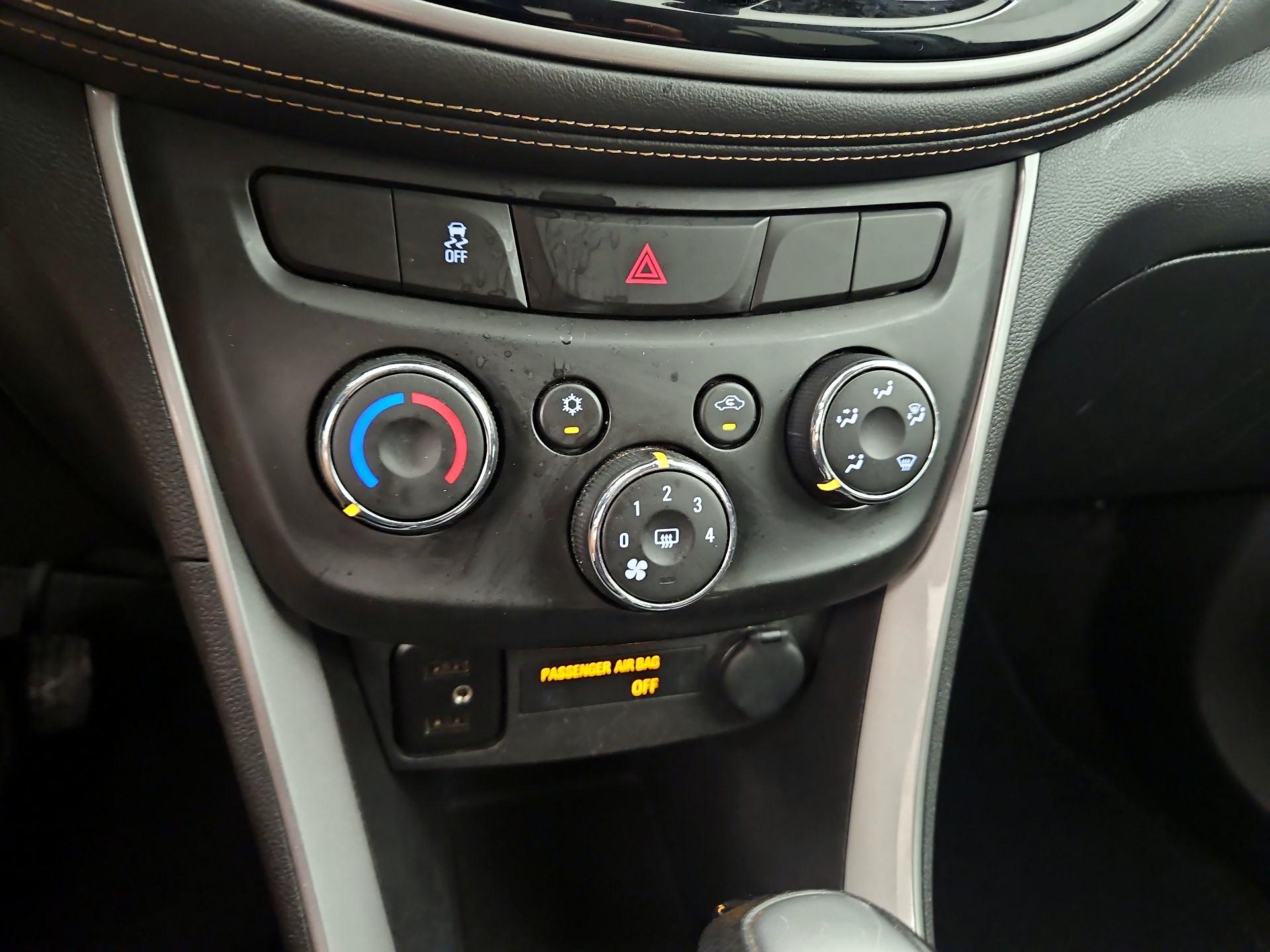 Thumbnail: 2019 Chevrolet Trax - 16