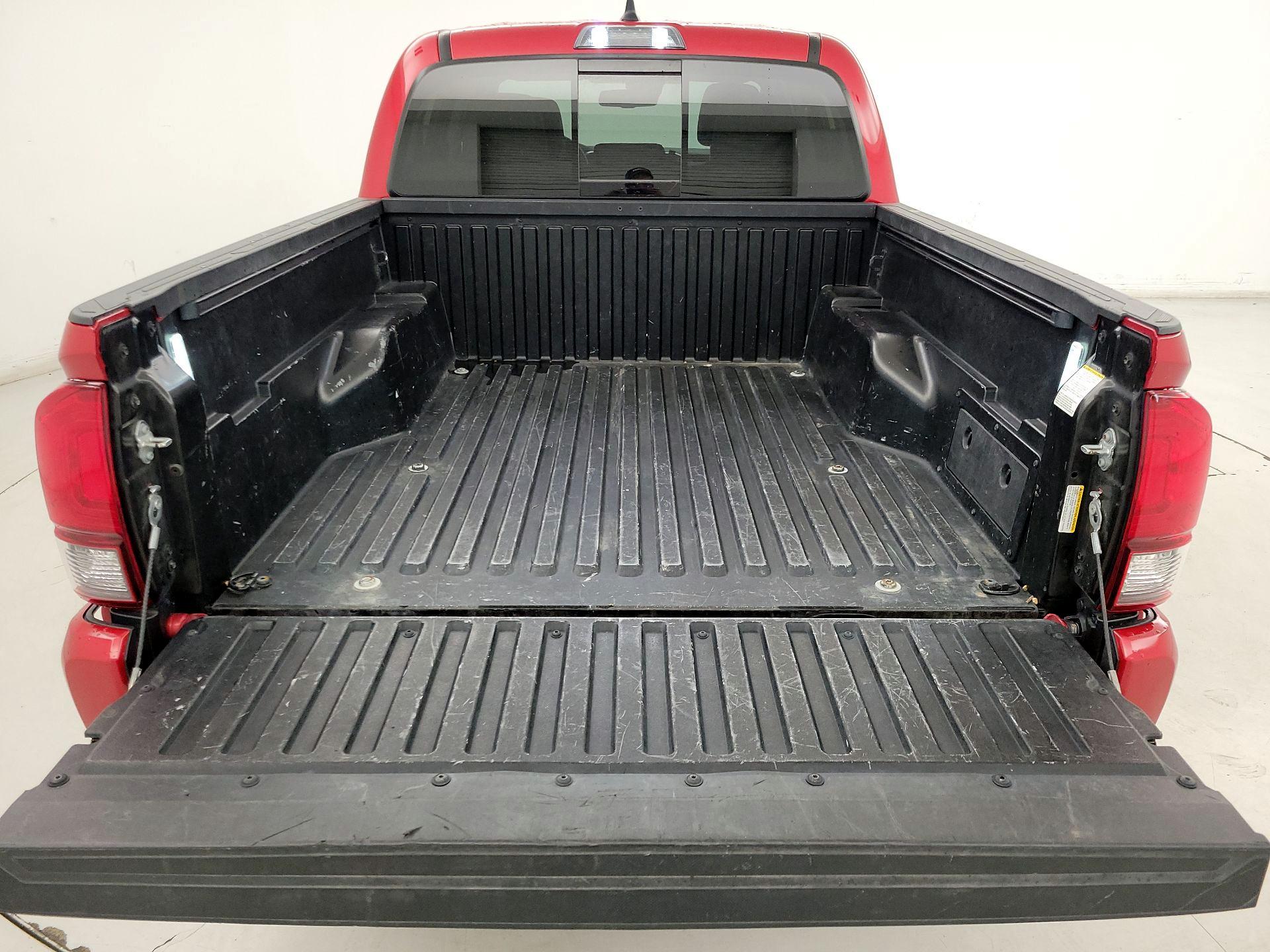 Thumbnail: 2023 Toyota Tacoma - 20