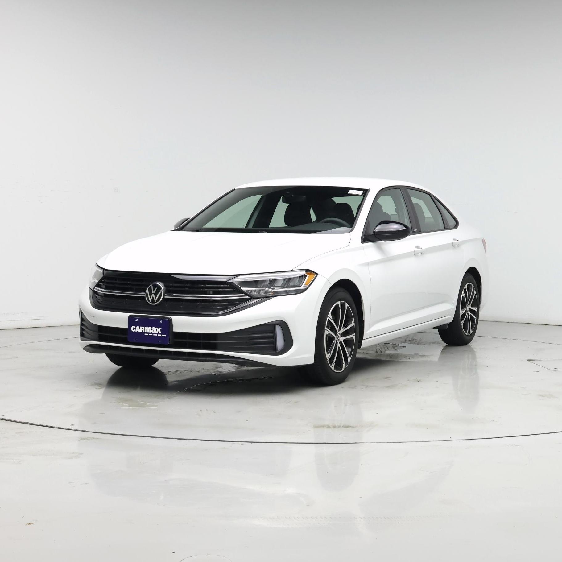 Thumbnail: 2023 Volkswagen Jetta - 4