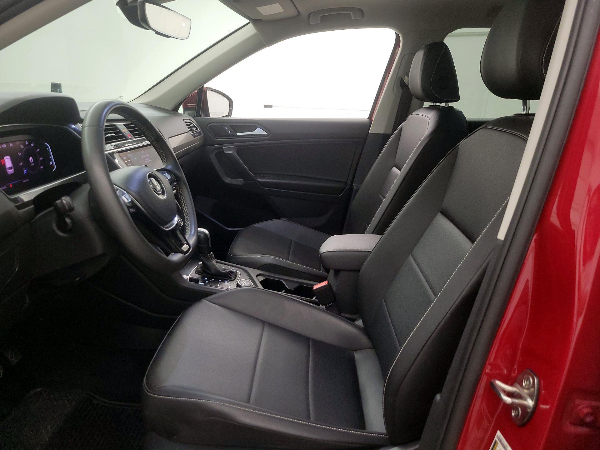 Thumbnail: 2021 Volkswagen Tiguan - 11