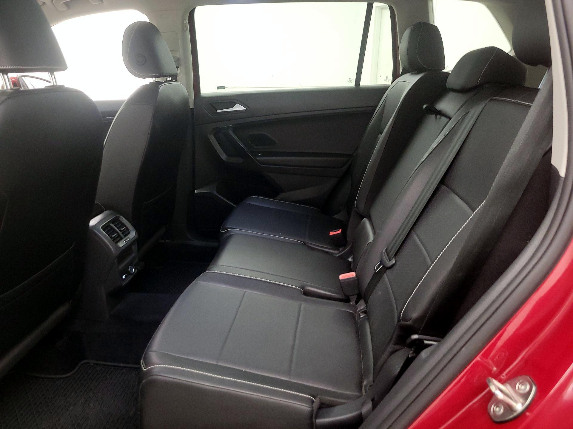 Thumbnail: 2021 Volkswagen Tiguan - 20