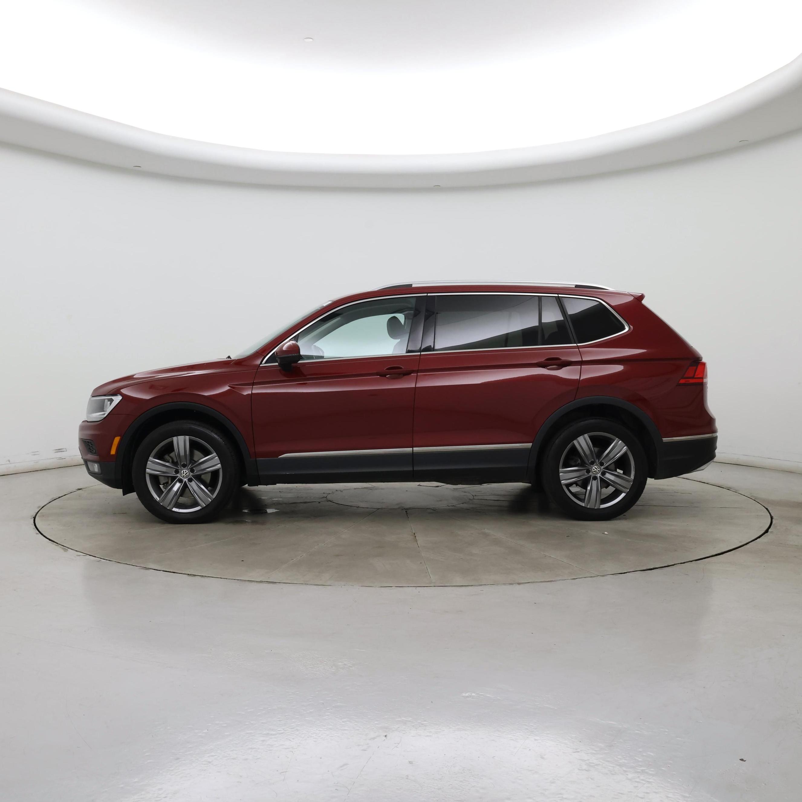 Thumbnail: 2021 Volkswagen Tiguan - 3