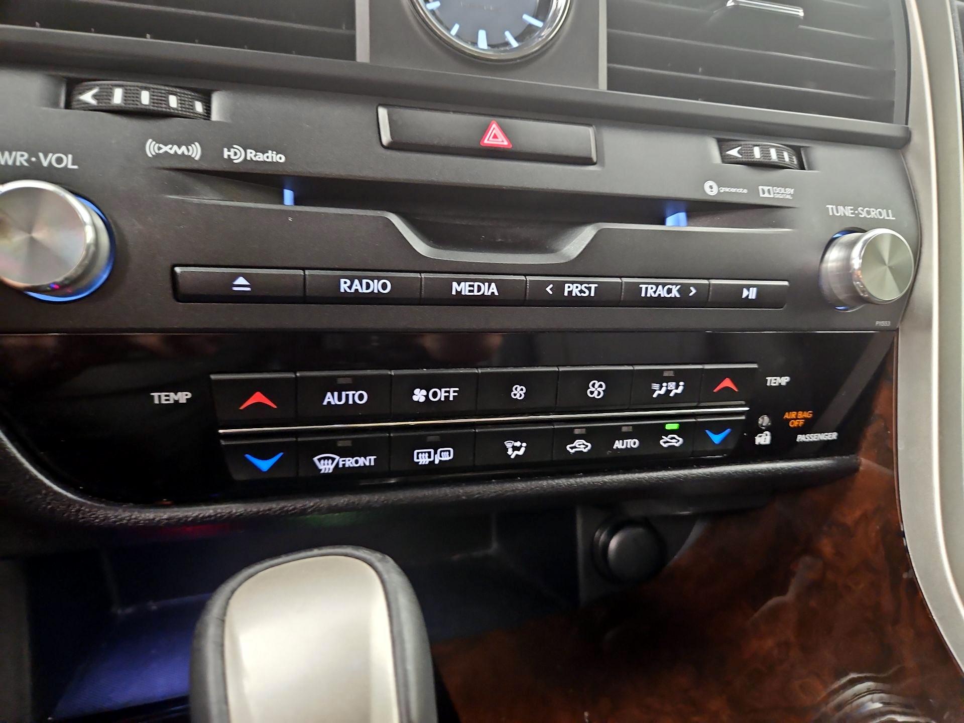 Thumbnail: 2017 Lexus RX - 17