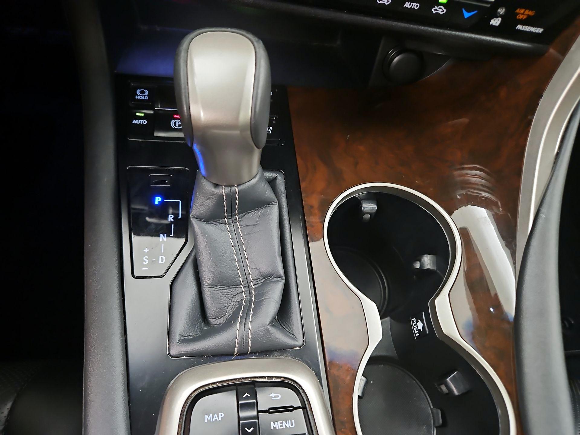 Thumbnail: 2017 Lexus RX - 18