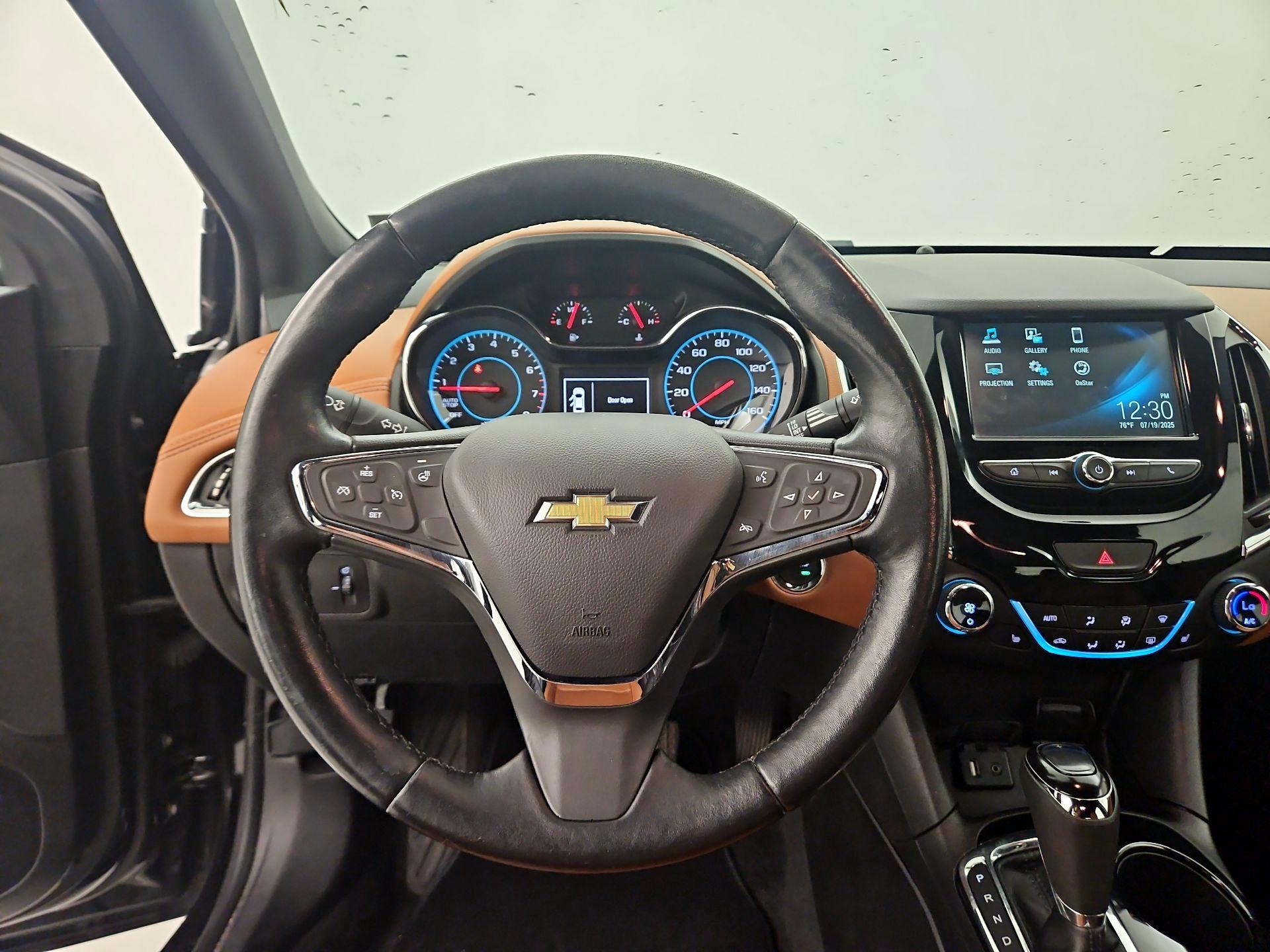 Thumbnail: 2016 Chevrolet Cruze - 10