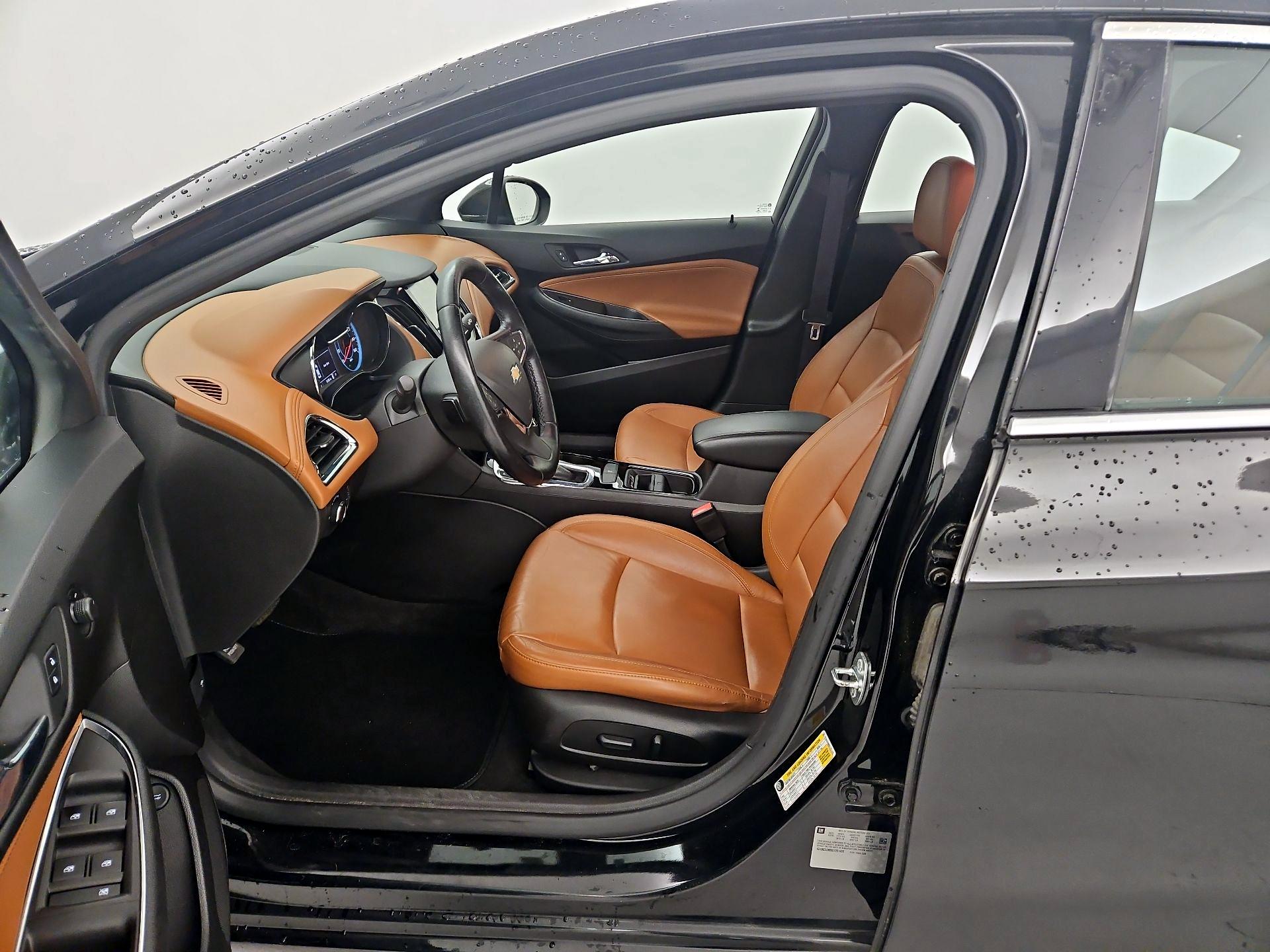 Thumbnail: 2016 Chevrolet Cruze - 11