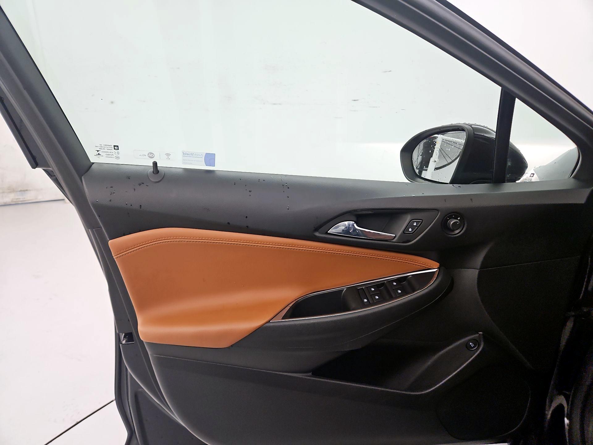 Thumbnail: 2016 Chevrolet Cruze - 12