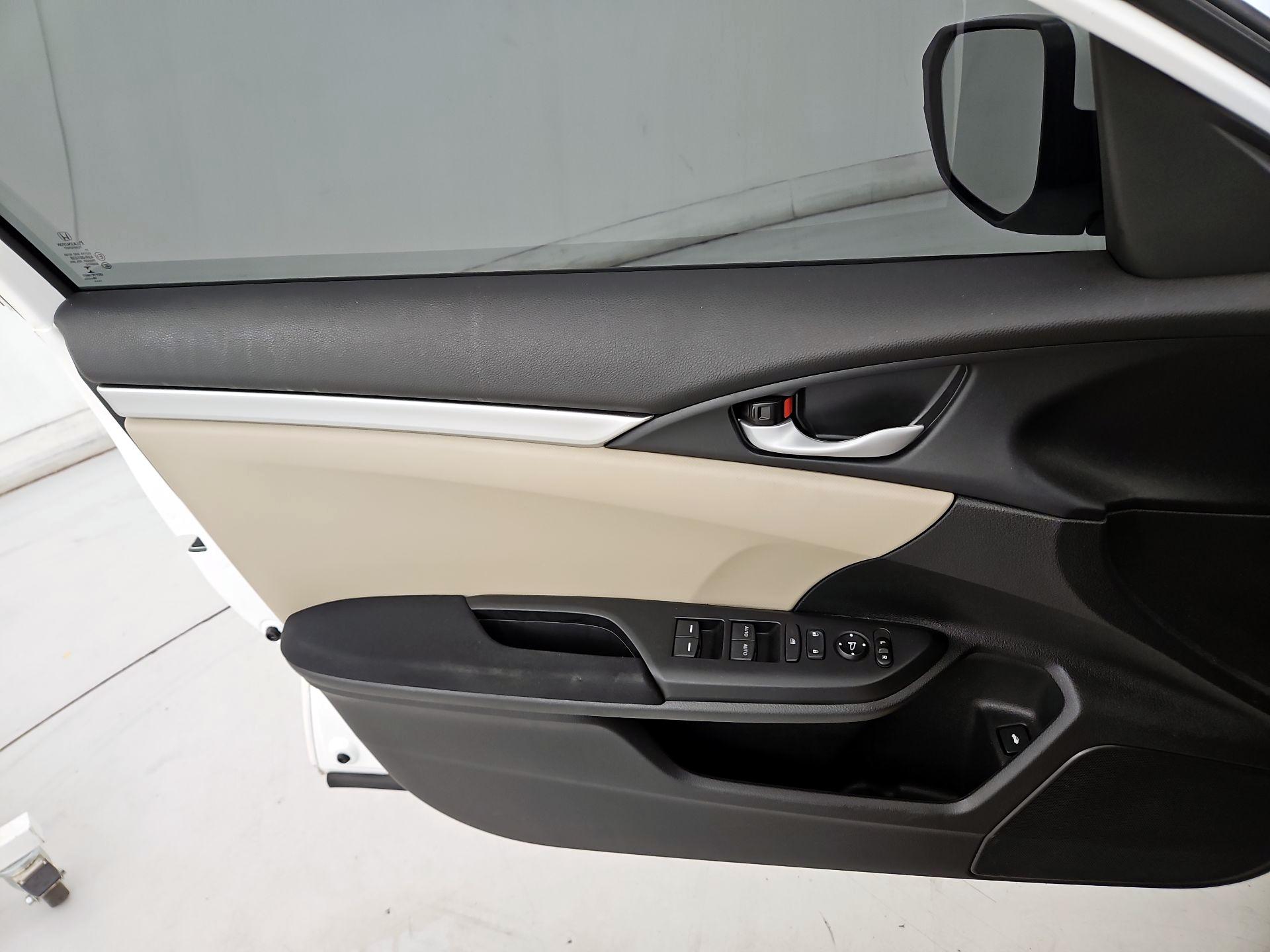Thumbnail: 2018 Honda Civic - 12