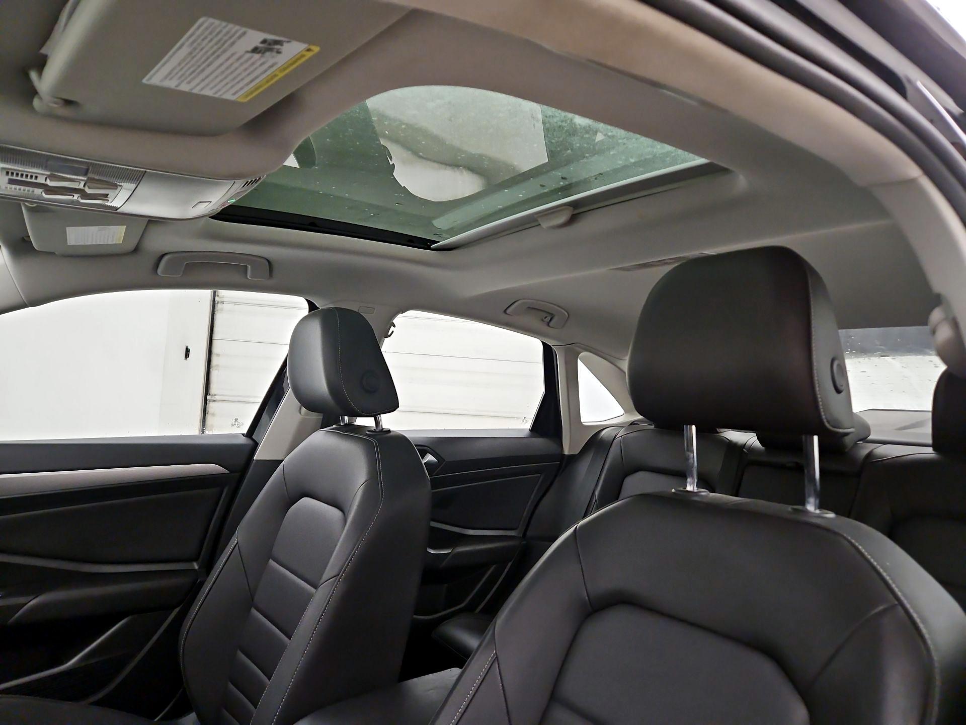 Thumbnail: 2021 Volkswagen Jetta - 19