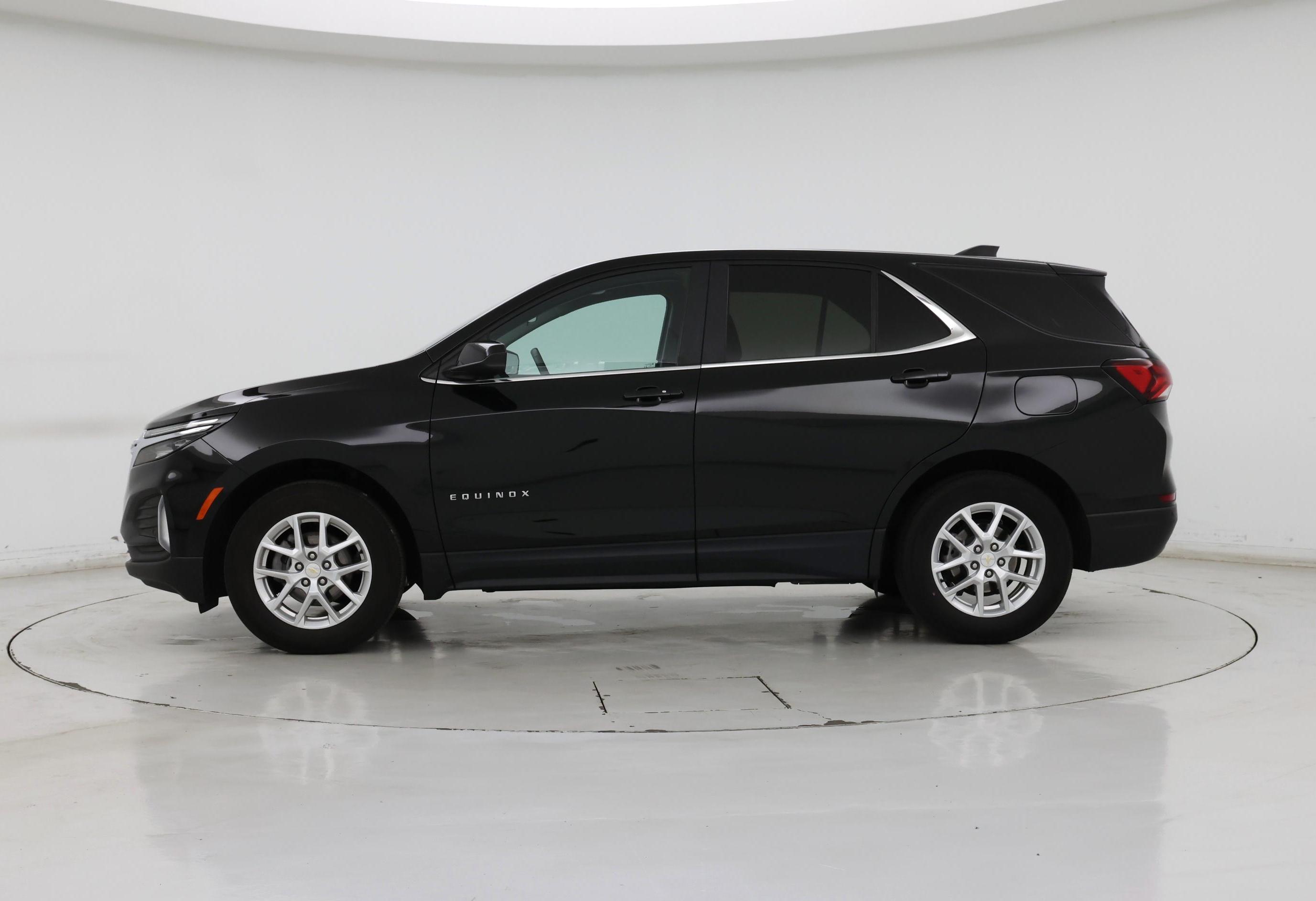 Thumbnail: 2023 Chevrolet Equinox - 3