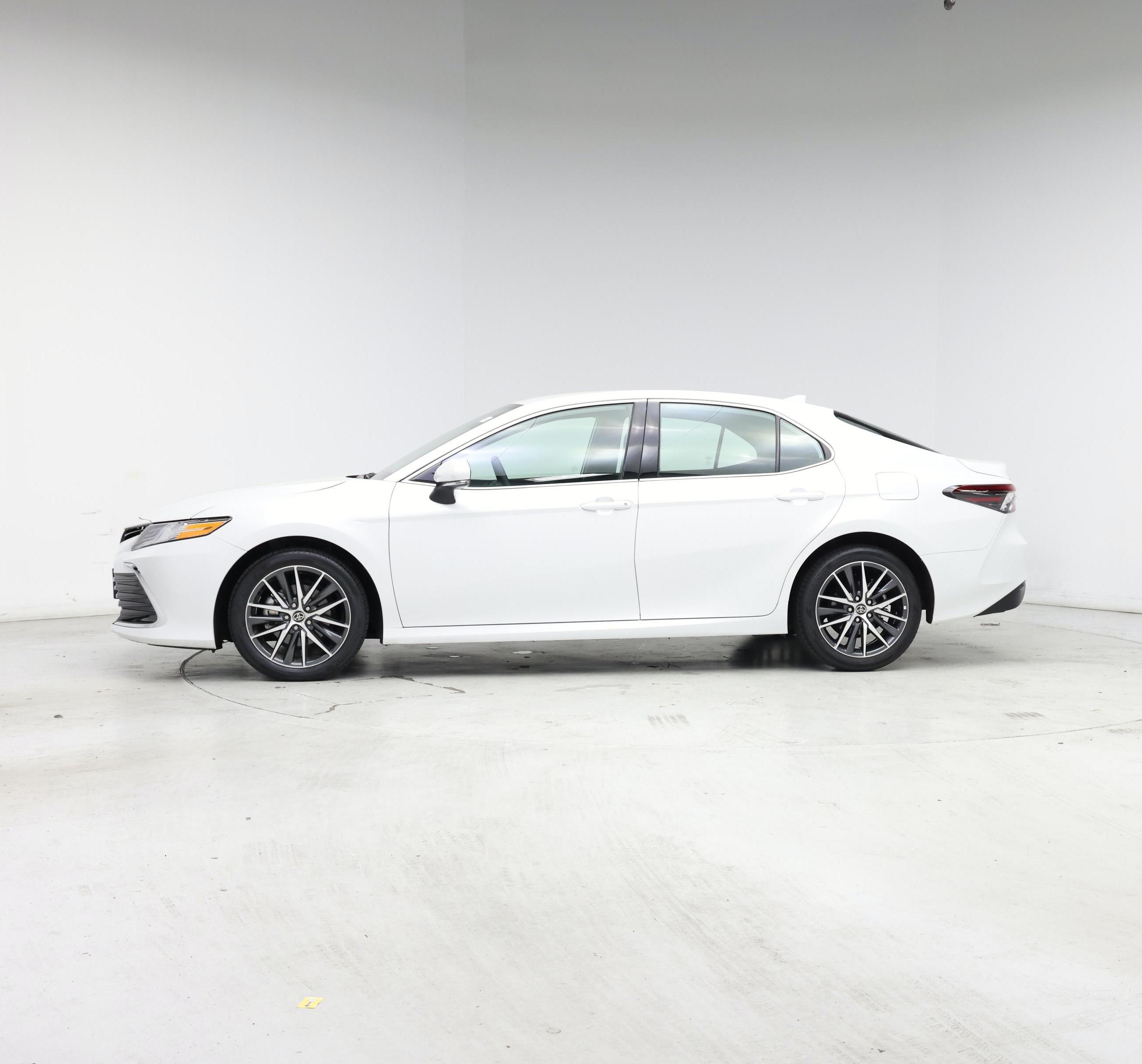 Thumbnail: 2023 Toyota Camry - 3