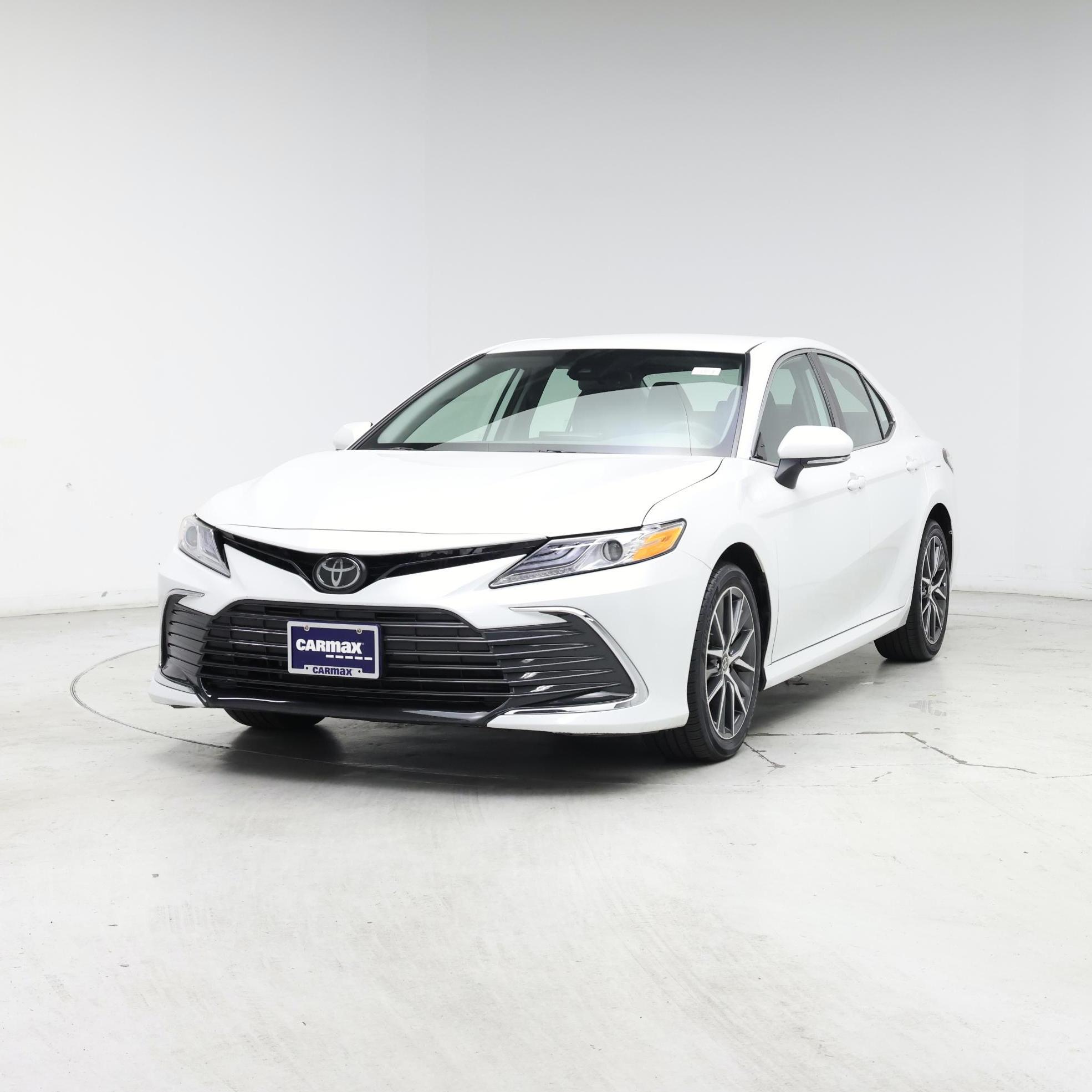 Thumbnail: 2023 Toyota Camry - 4