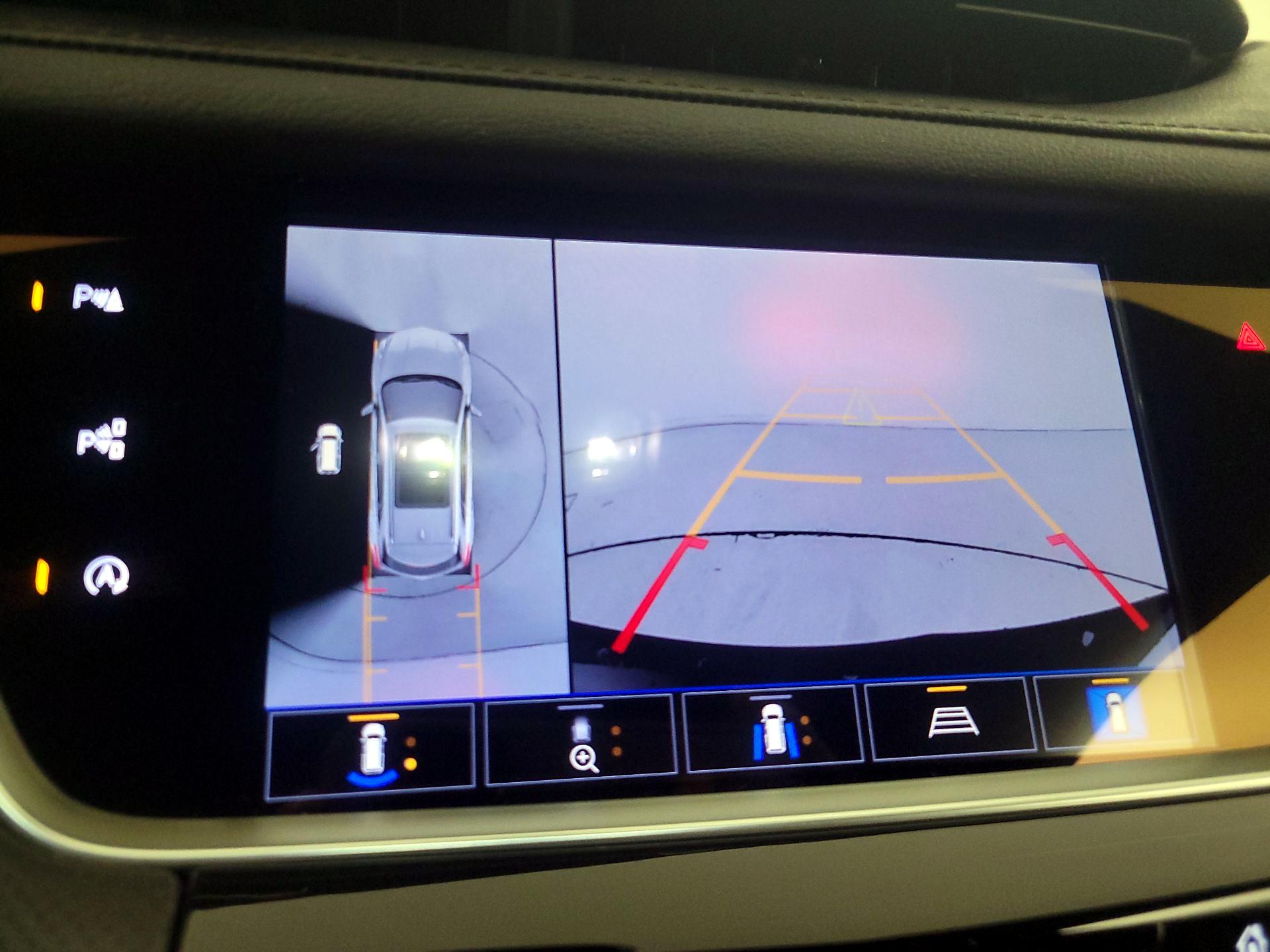 Thumbnail: 2024 Cadillac XT5 - 14