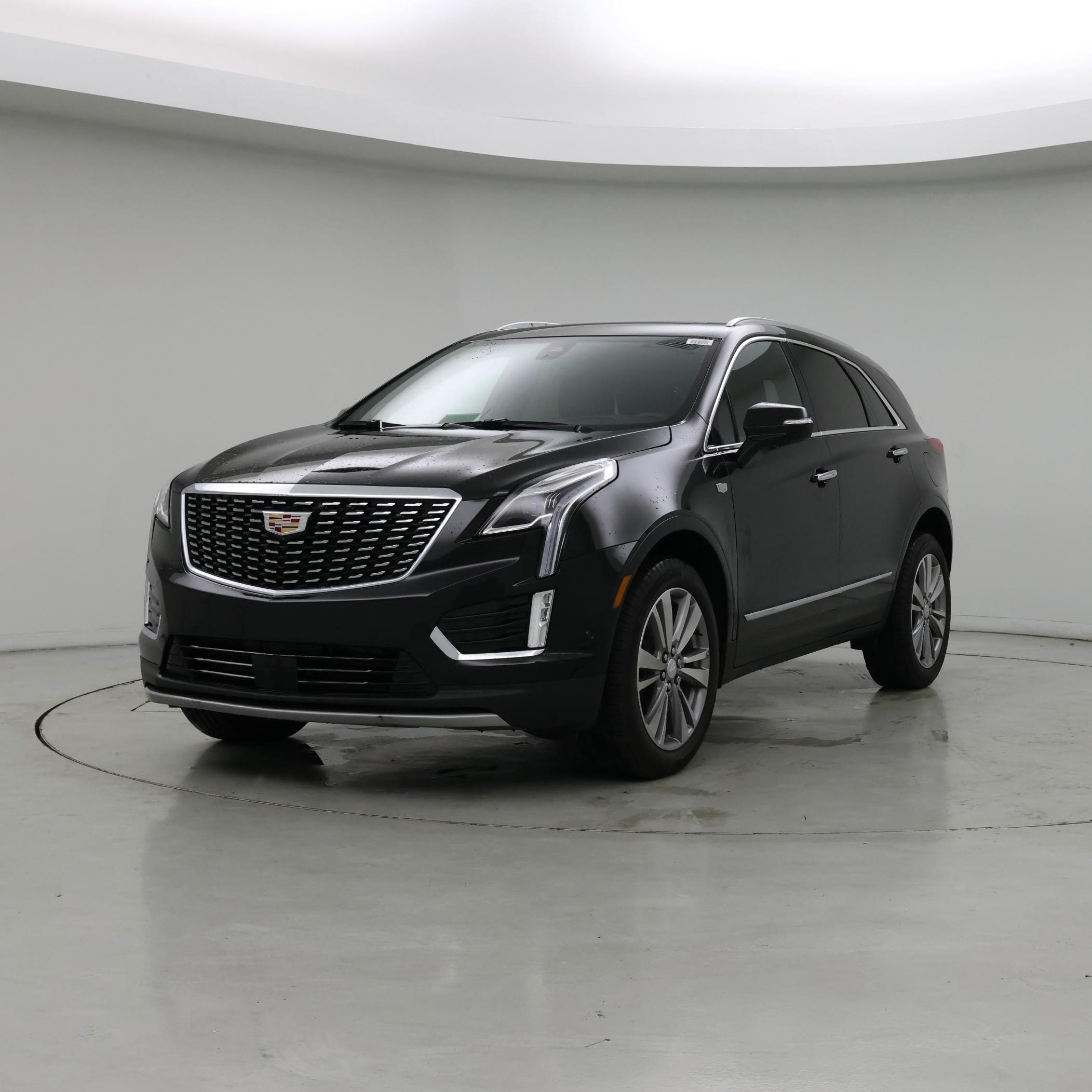 Thumbnail: 2024 Cadillac XT5 - 4