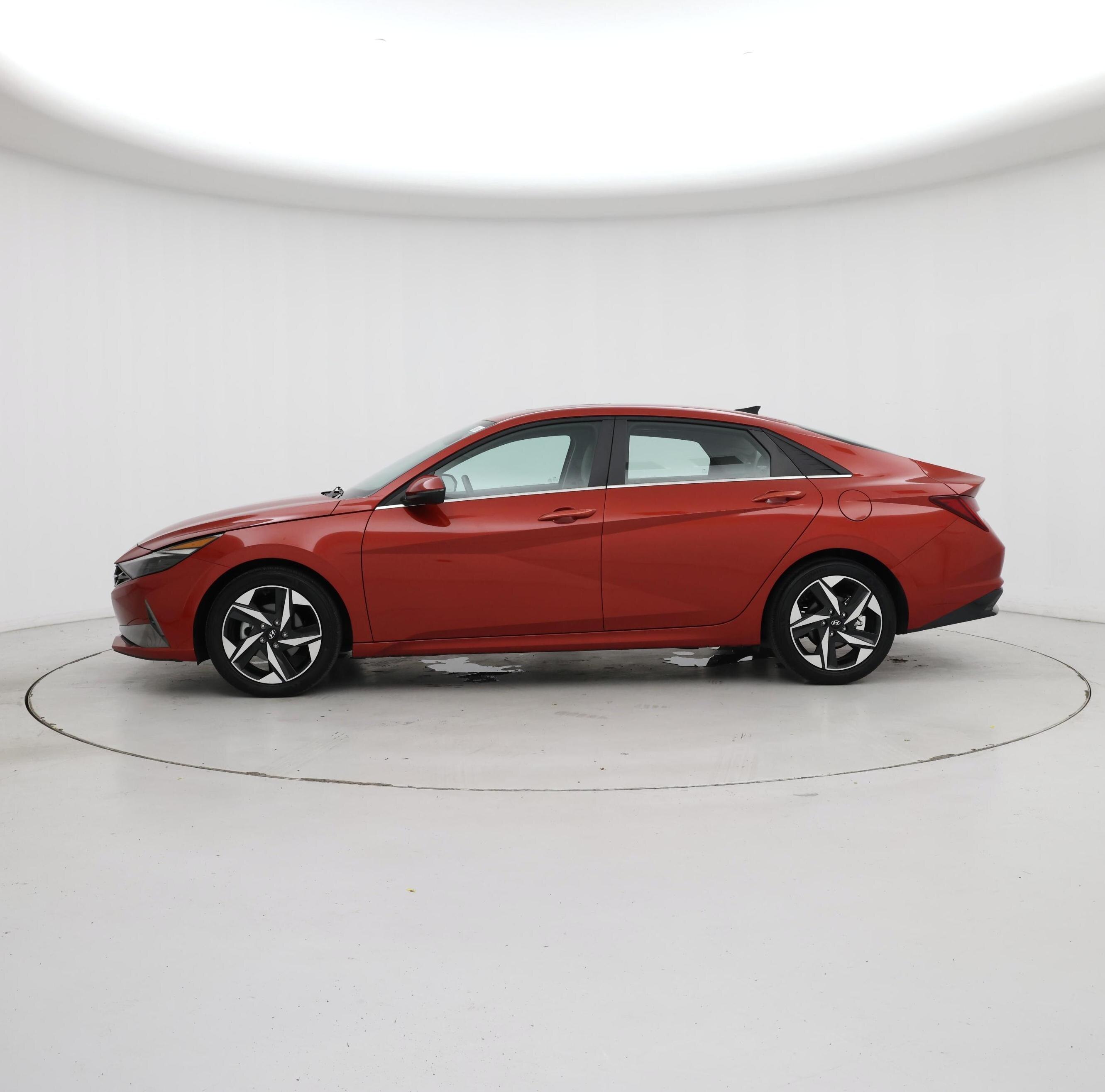 Thumbnail: 2022 Hyundai Elantra - 3