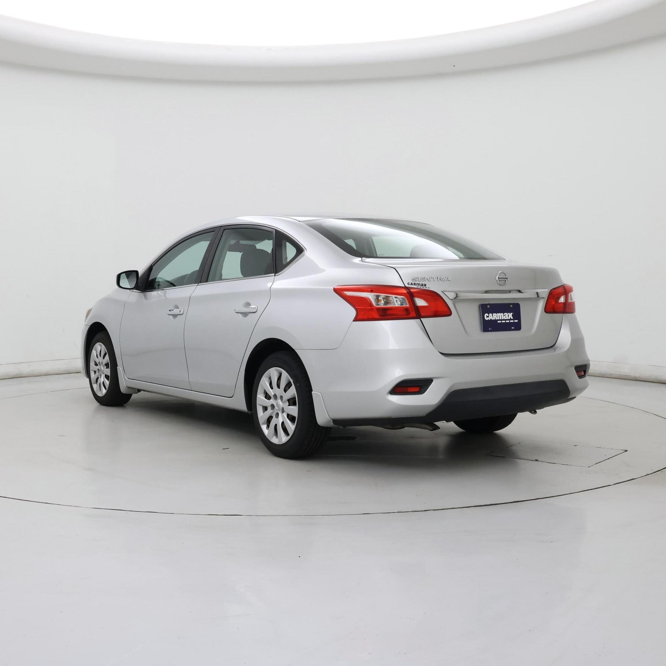 Thumbnail: 2017 Nissan Sentra - 2