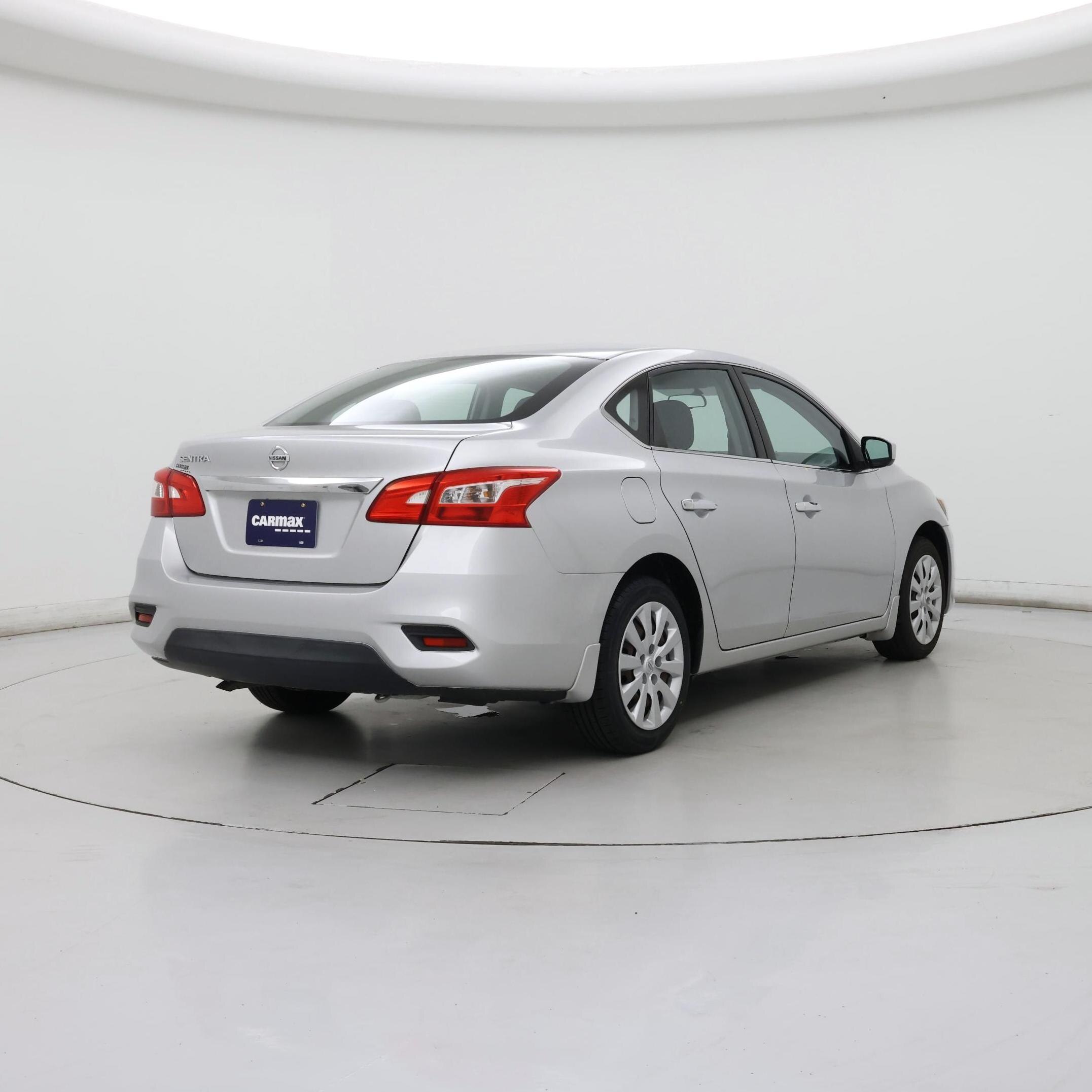Thumbnail: 2017 Nissan Sentra - 8