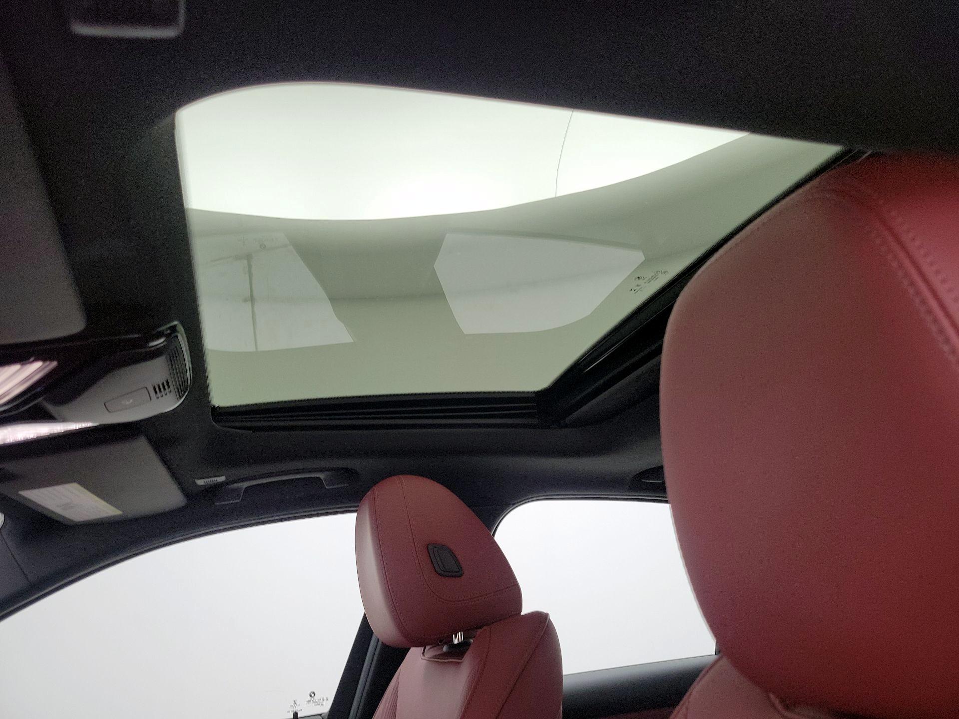 Thumbnail: 2023 BMW 3 Series - 20